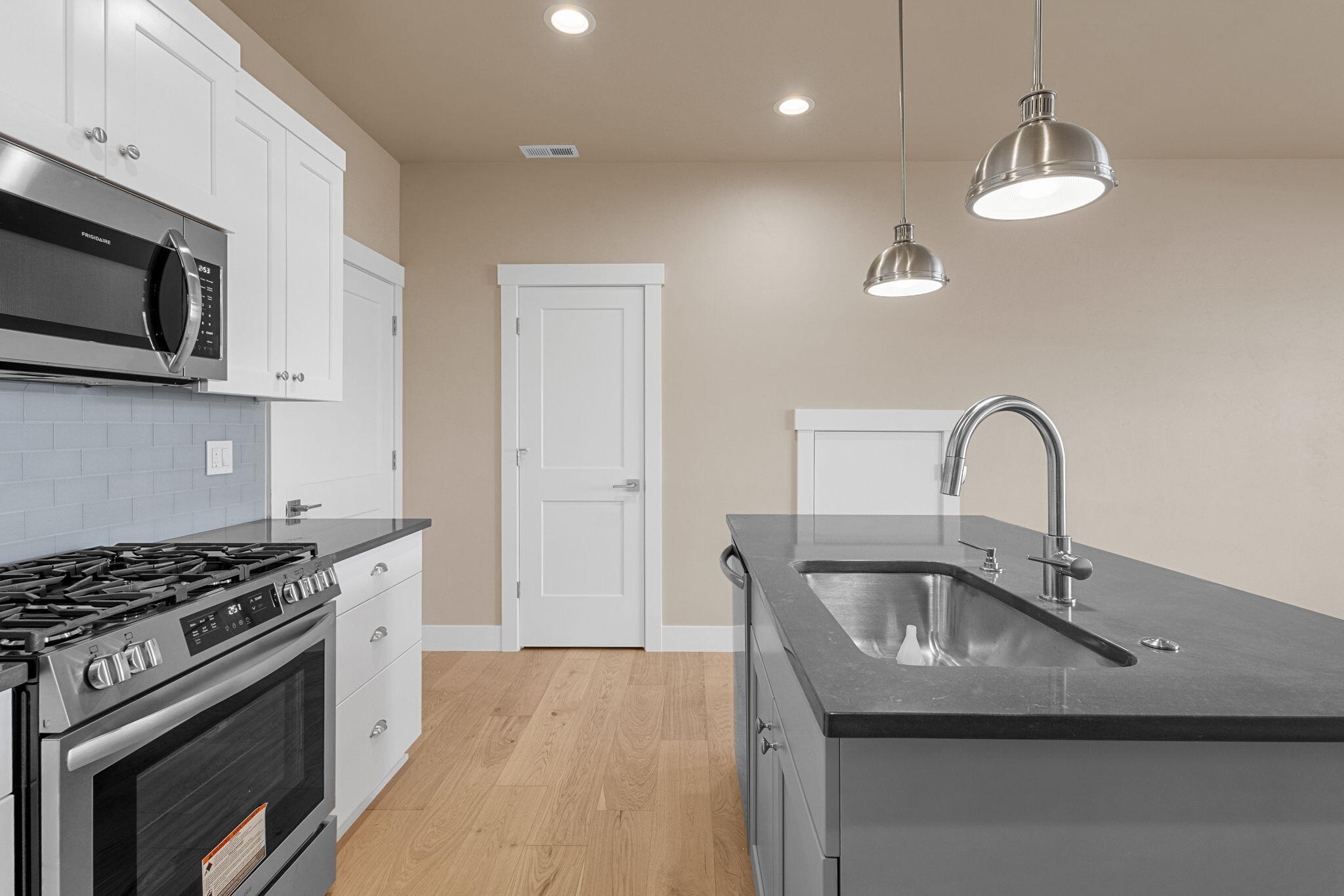 4173 SW 39th Street Unit: 142