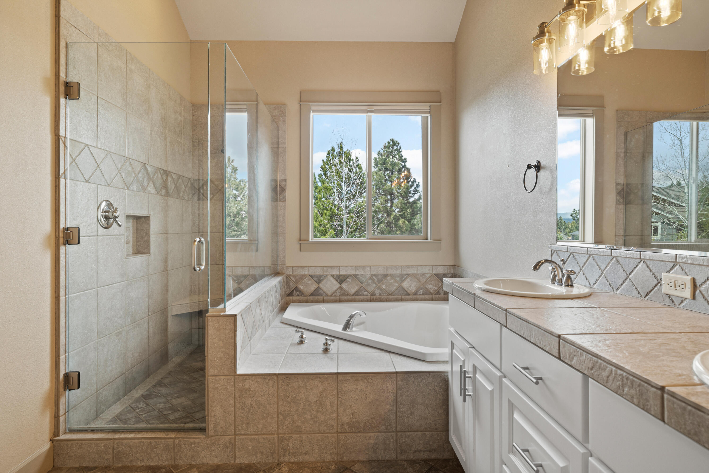 26 NW Skyliner Summit Loop