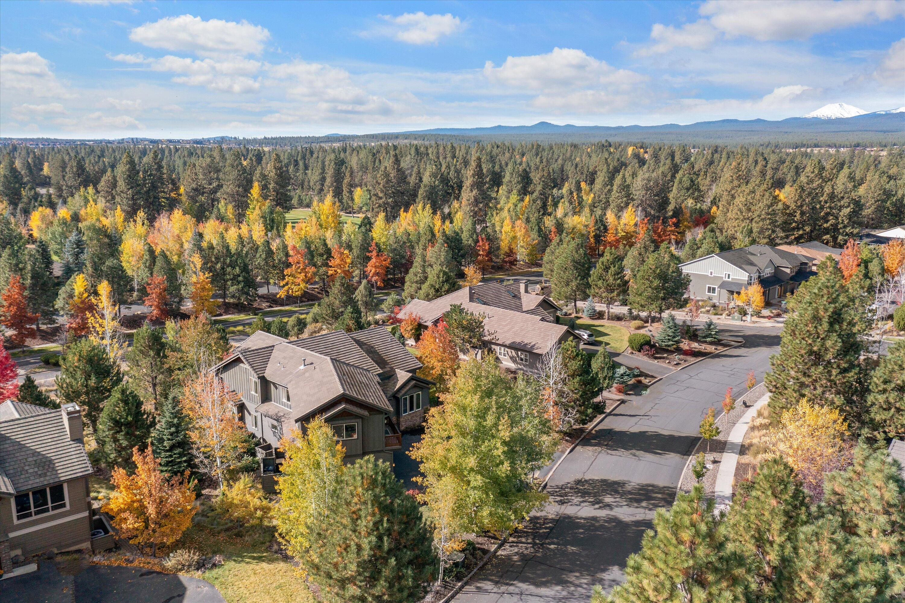 26 NW Skyliner Summit Loop