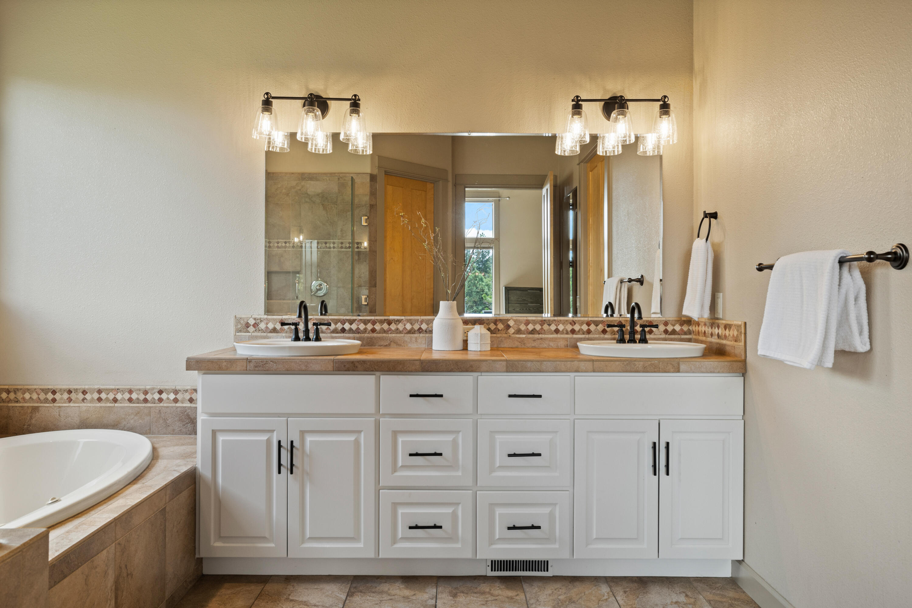 26 NW Skyliner Summit Loop