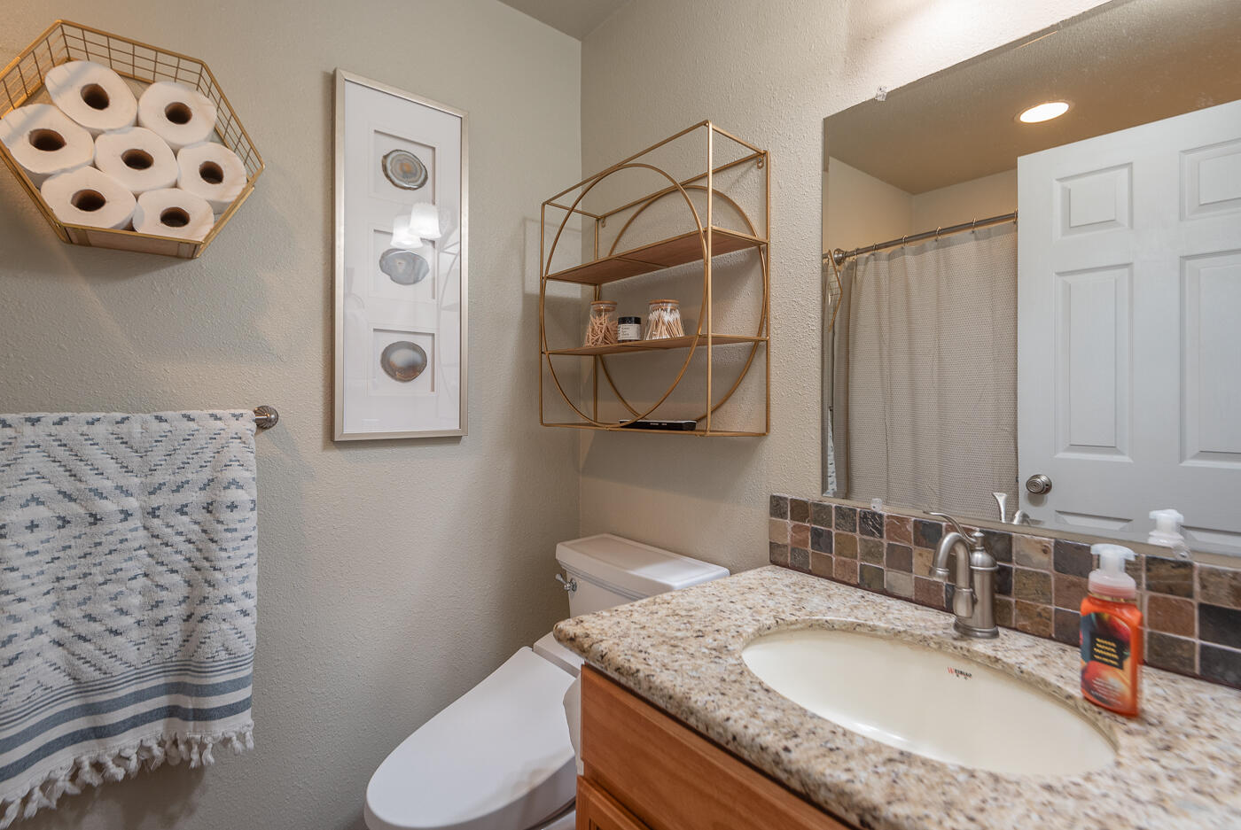 2766 SW Reindeer Avenue