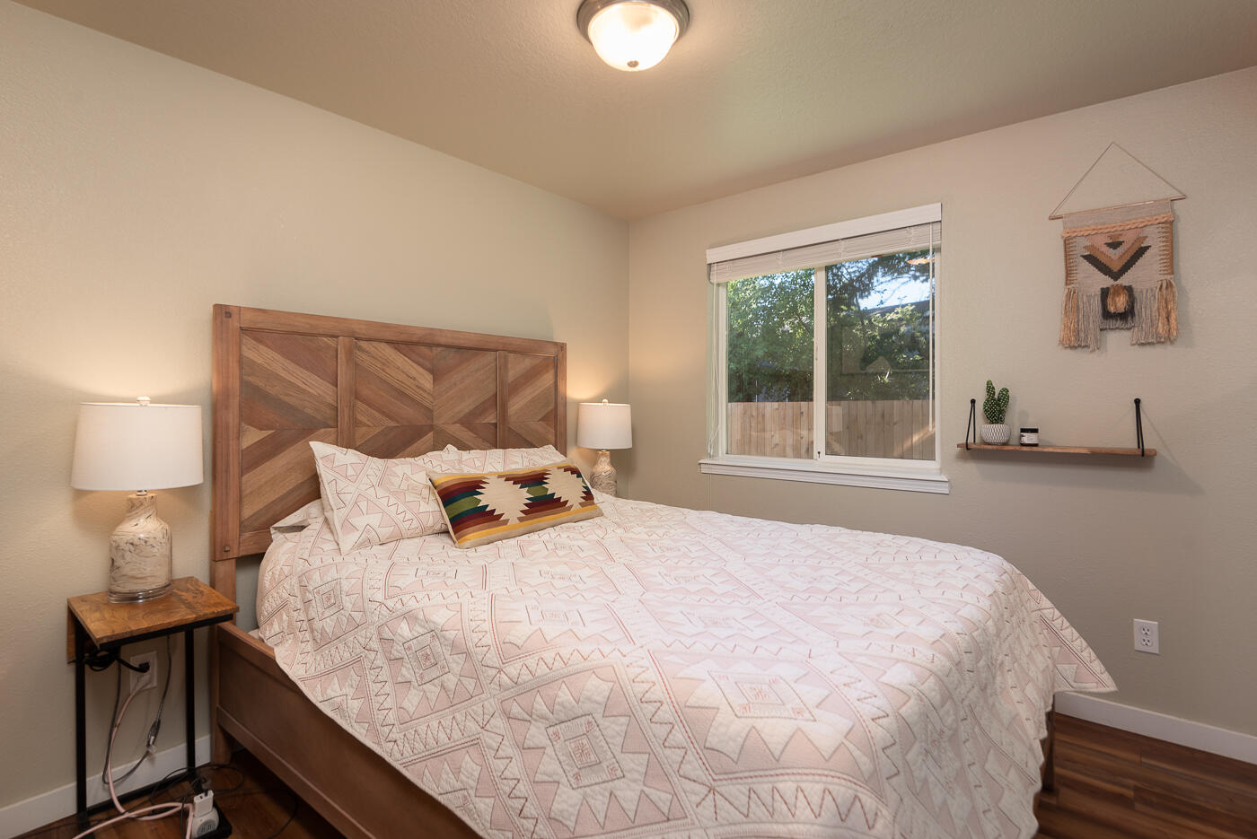 2766 SW Reindeer Avenue