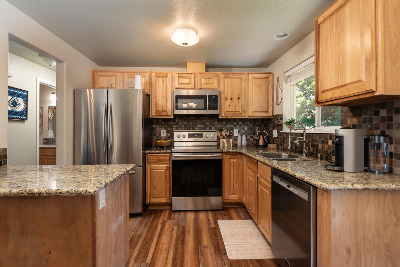 2766 SW Reindeer Avenue