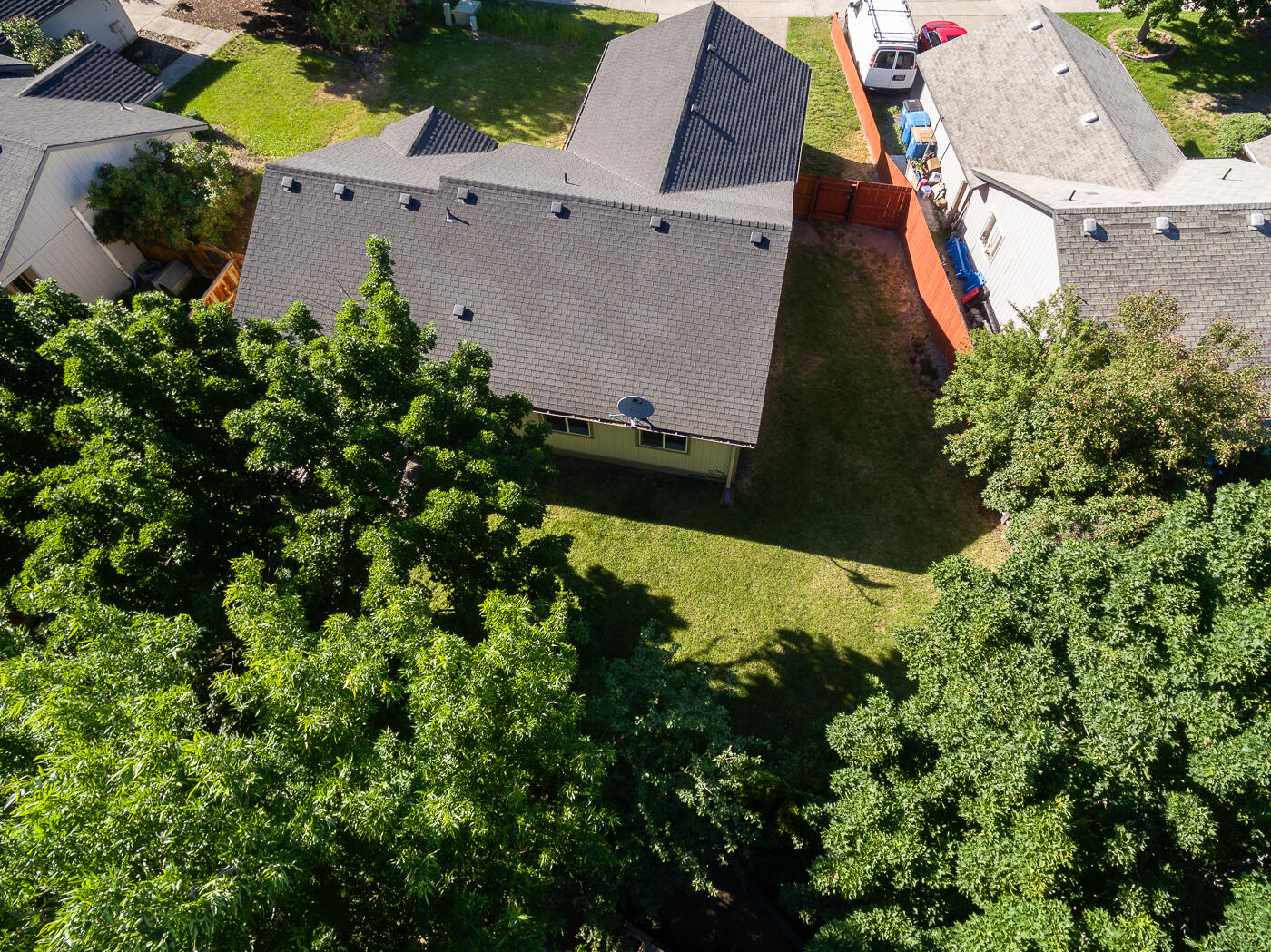 2766 SW Reindeer Avenue