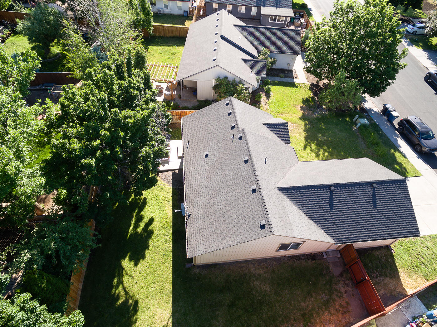 2766 SW Reindeer Avenue