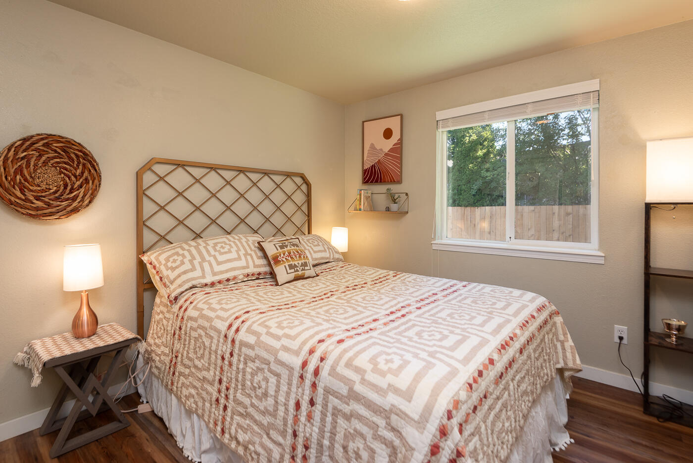 2766 SW Reindeer Avenue