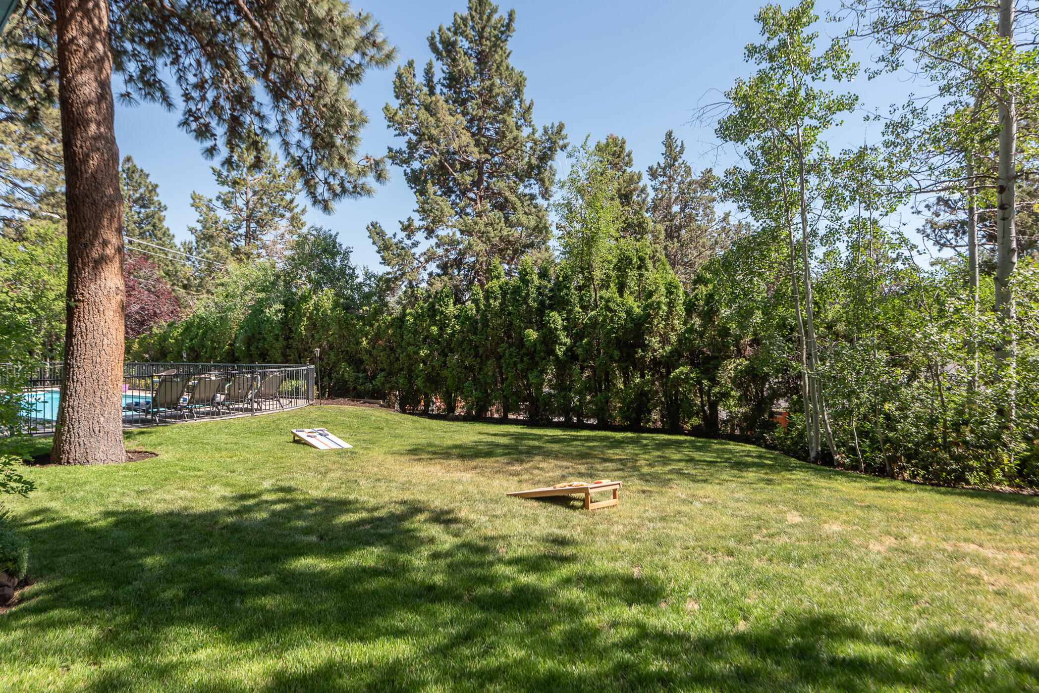 1221 NW West Hills Avenue