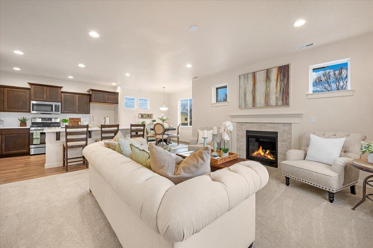659 NW Xavier Avenue, Lot #32