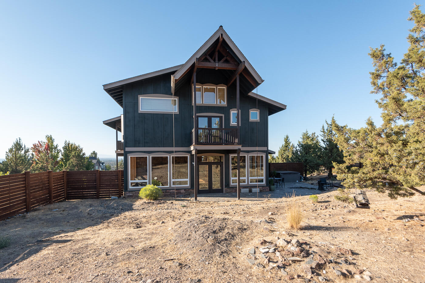 2546 SW 43rd Court
