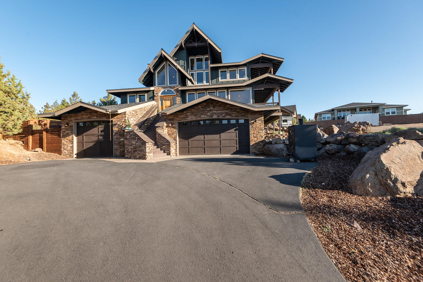 2546 SW 43rd Court