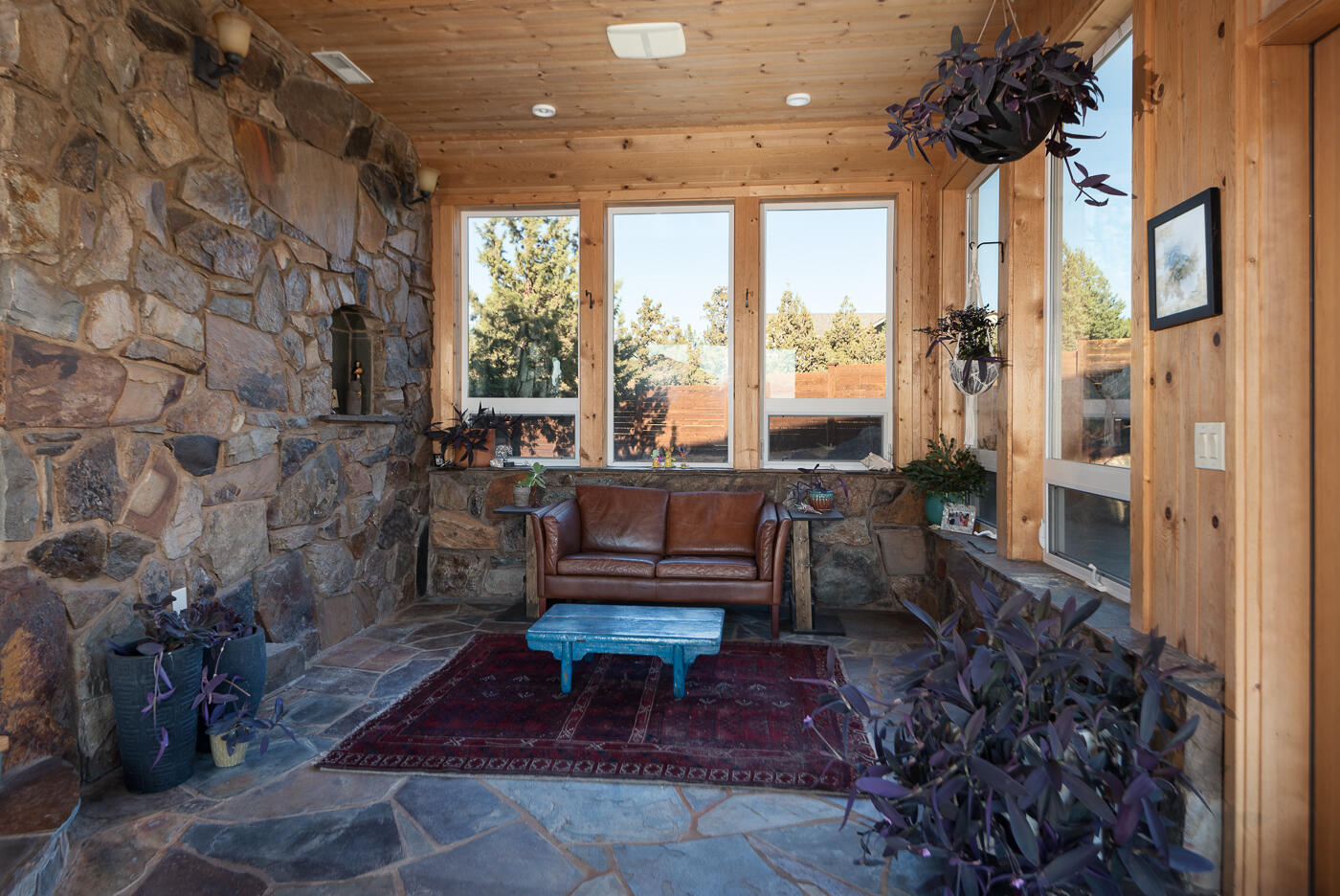 2546 SW 43rd Court