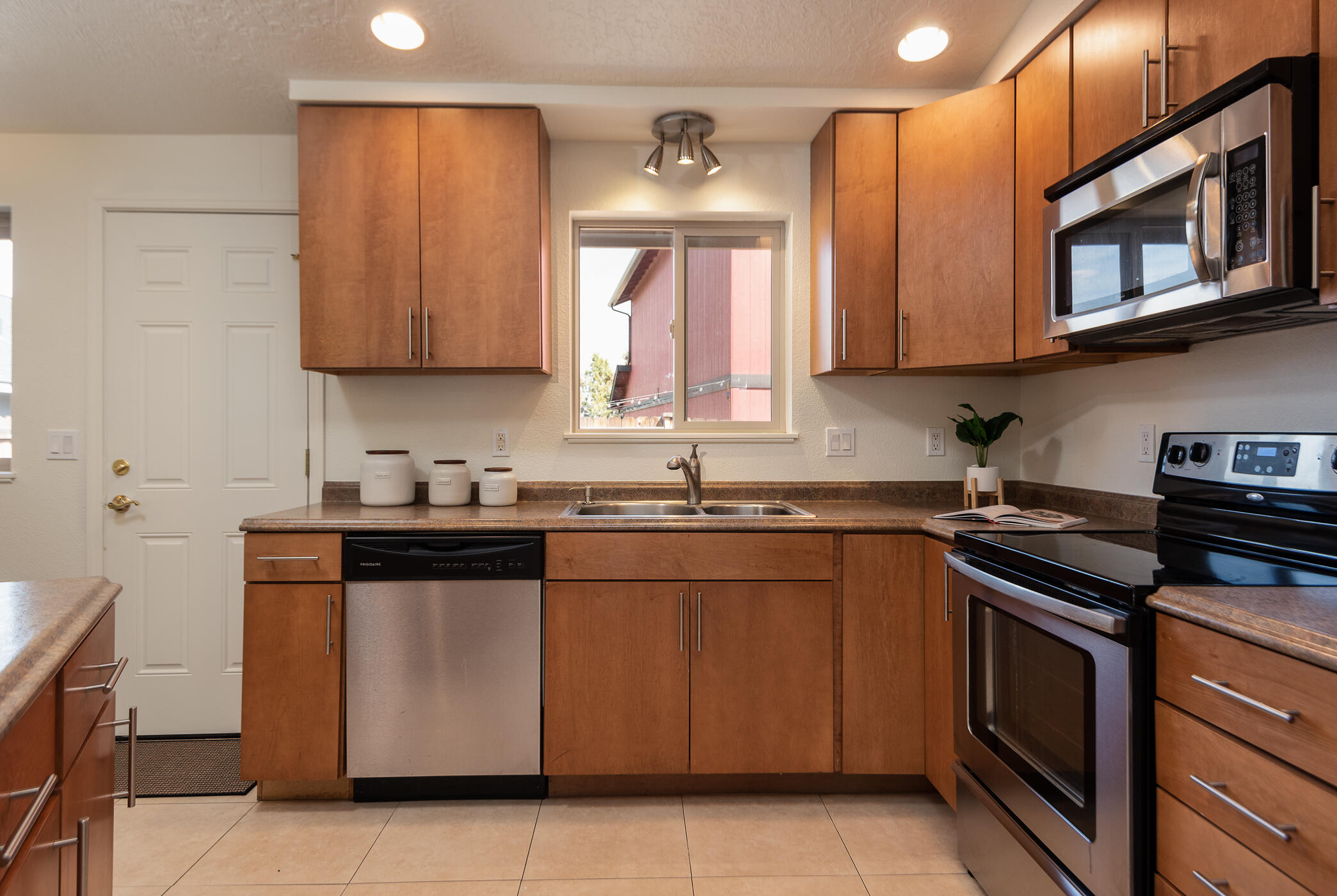 62927 Nasu Place