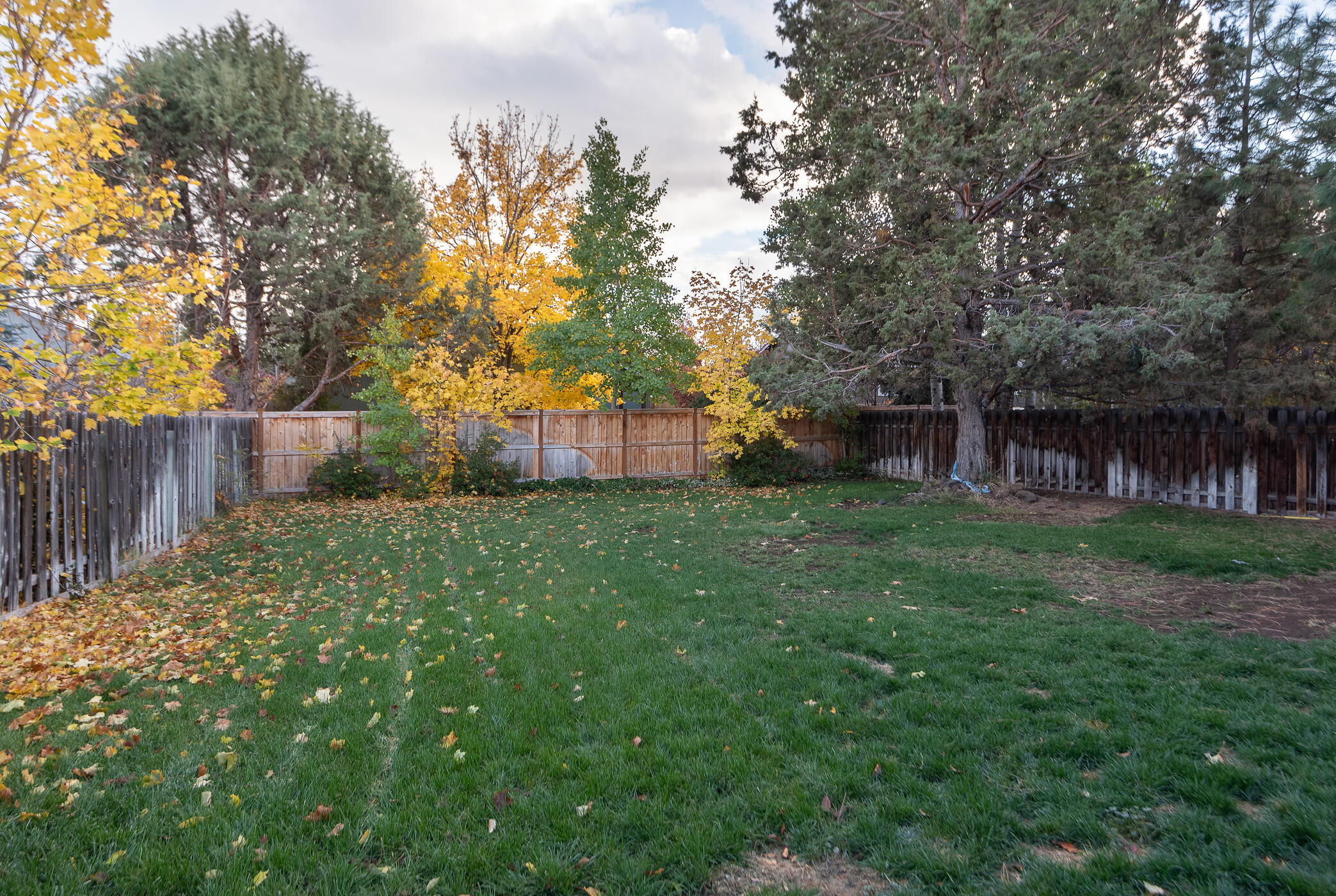 1728 NE Heavenly Drive