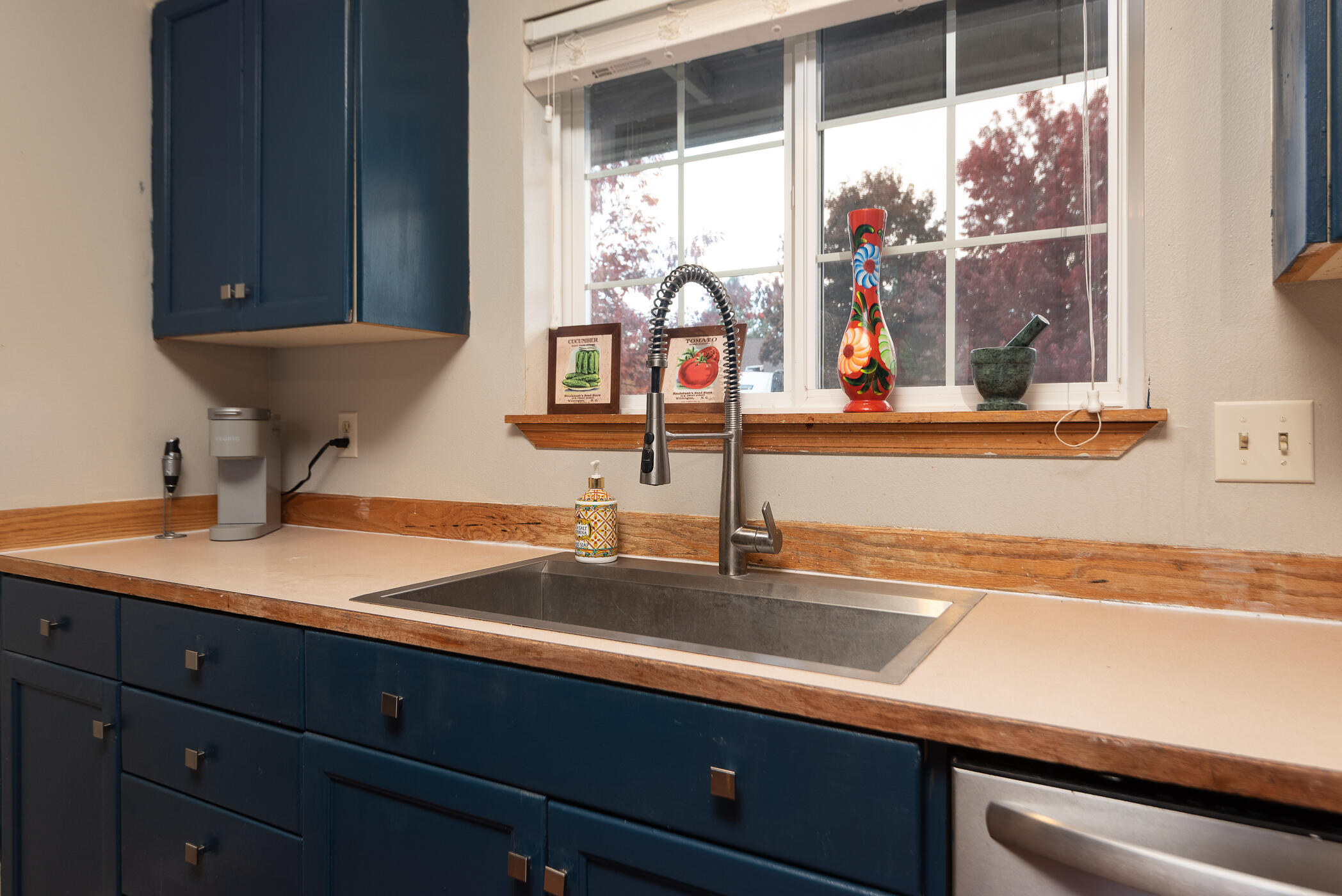 1728 NE Heavenly Drive