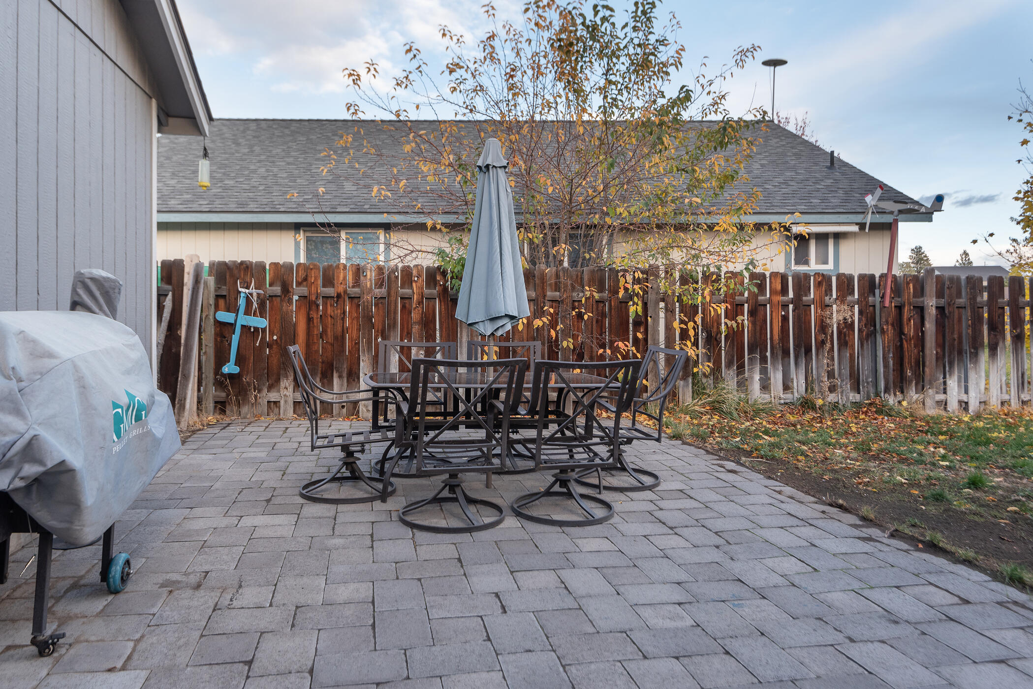 1728 NE Heavenly Drive