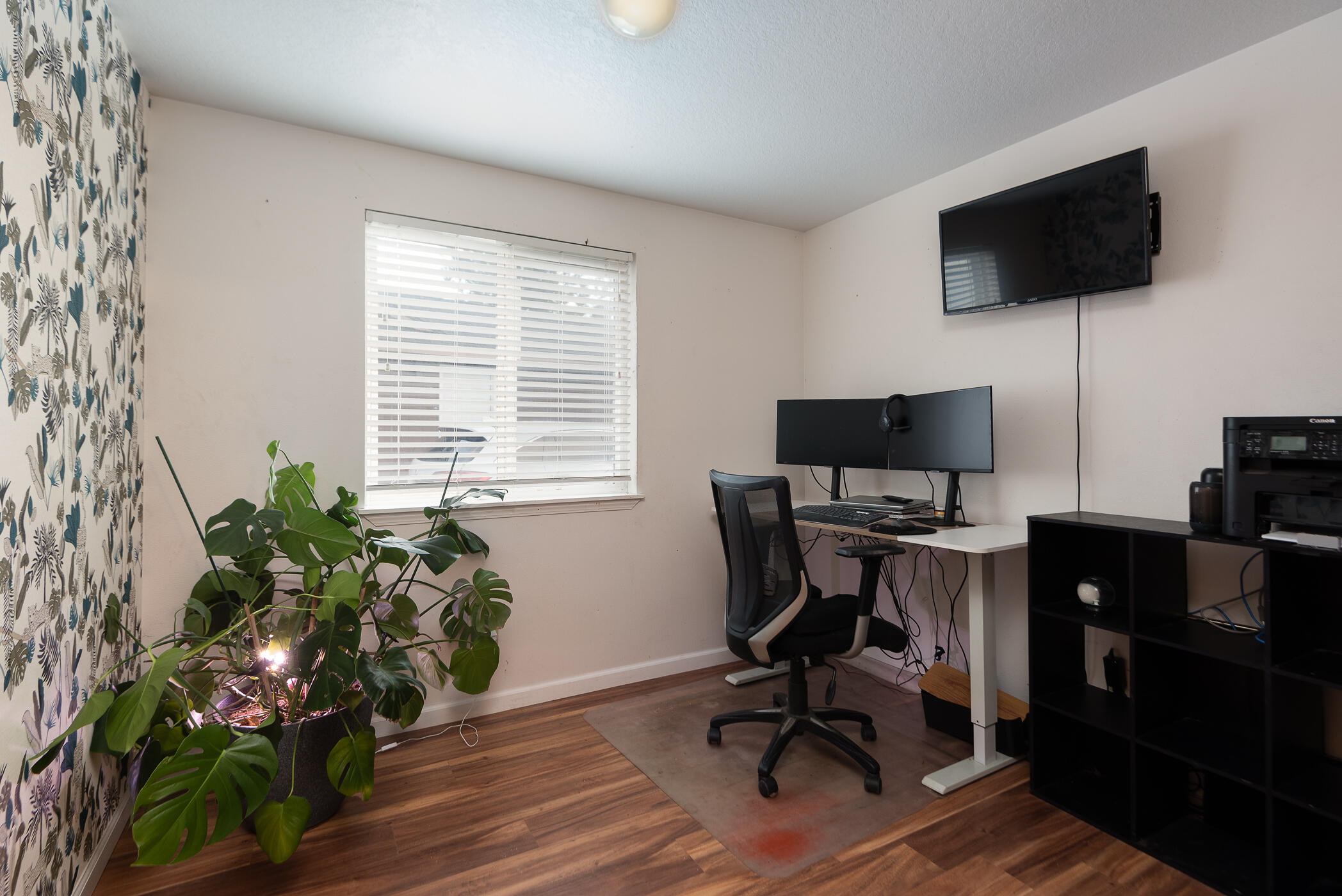 1728 NE Heavenly Drive