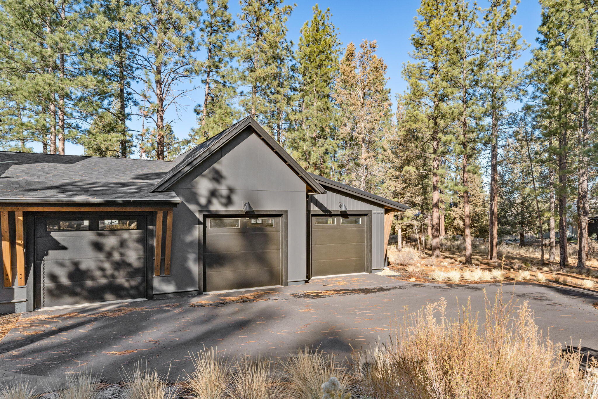 61455 Meeks Trail