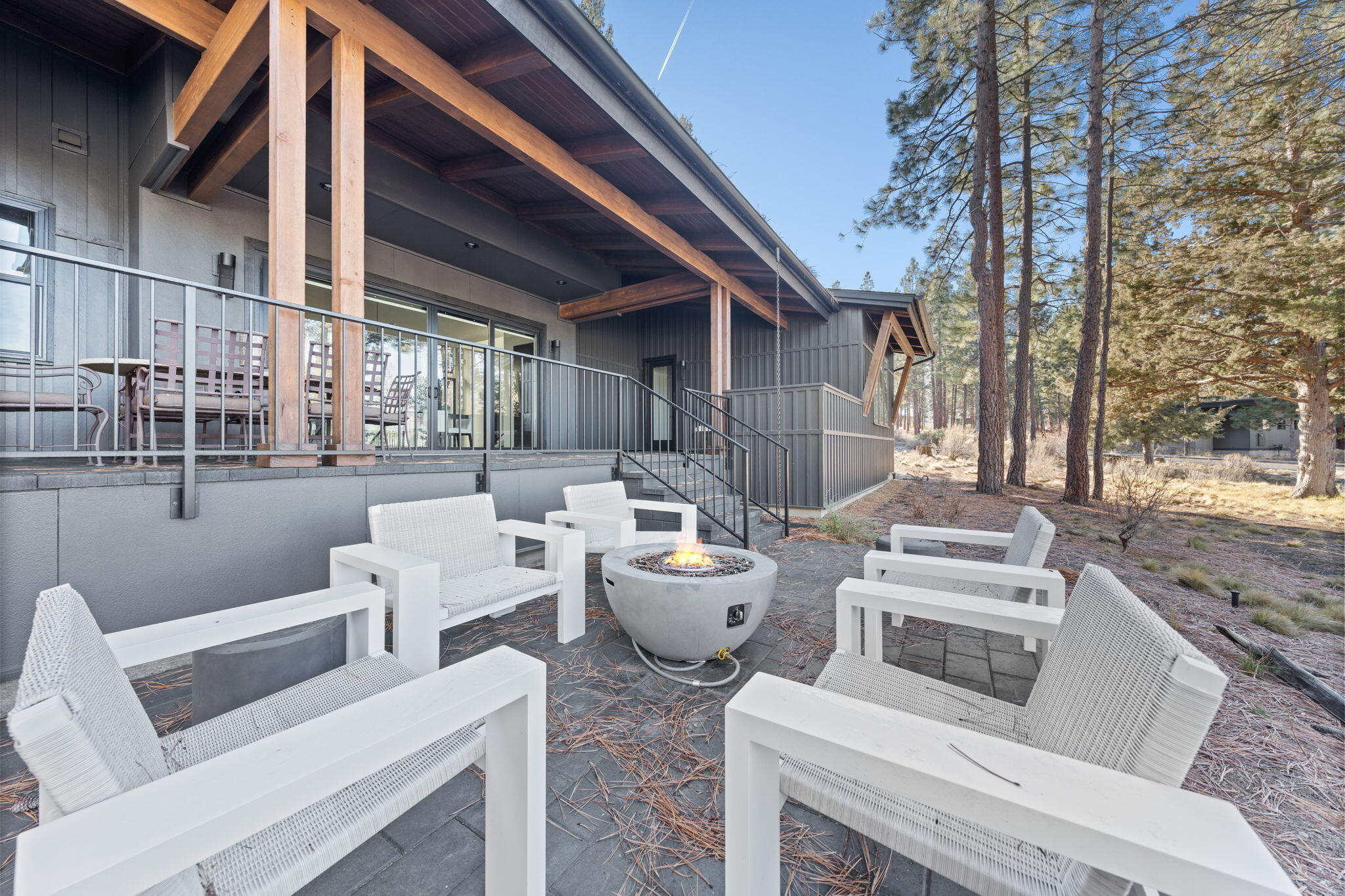 61455 Meeks Trail