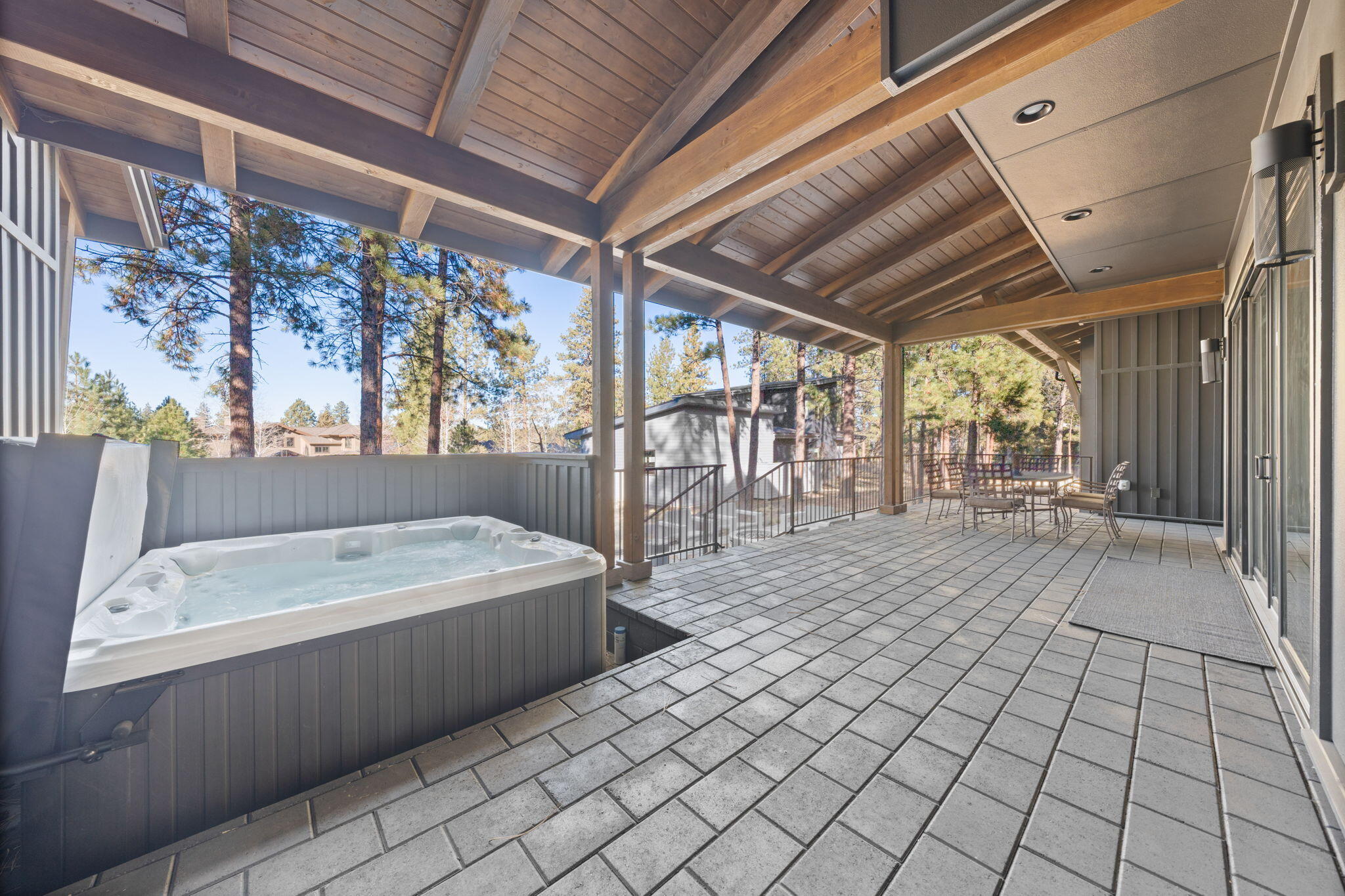61455 Meeks Trail