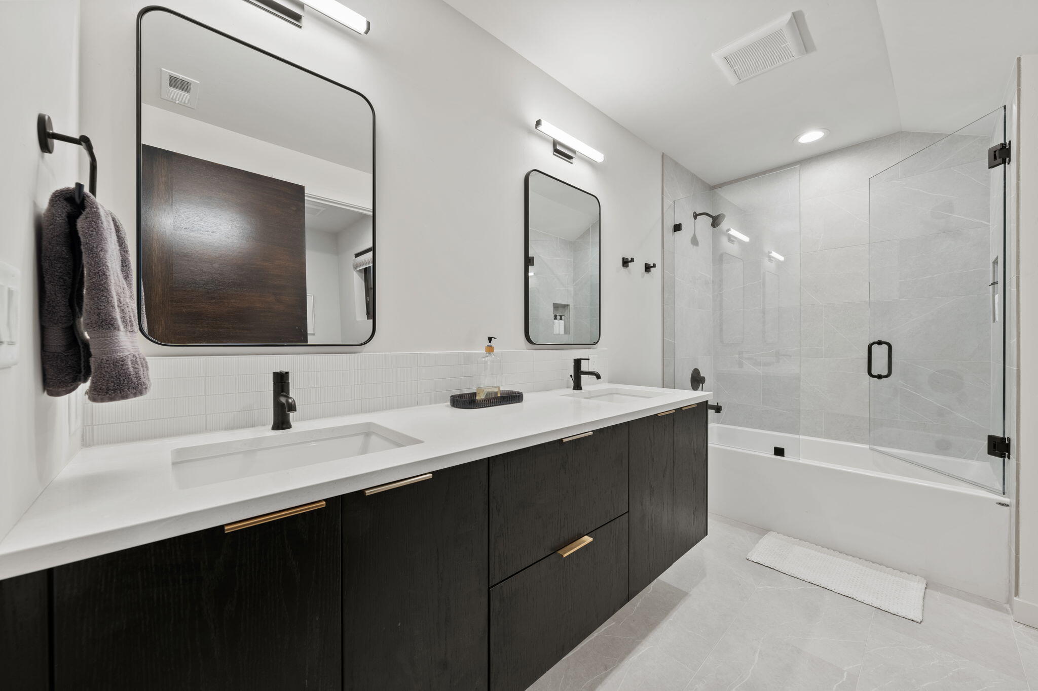 61455 Meeks Trail