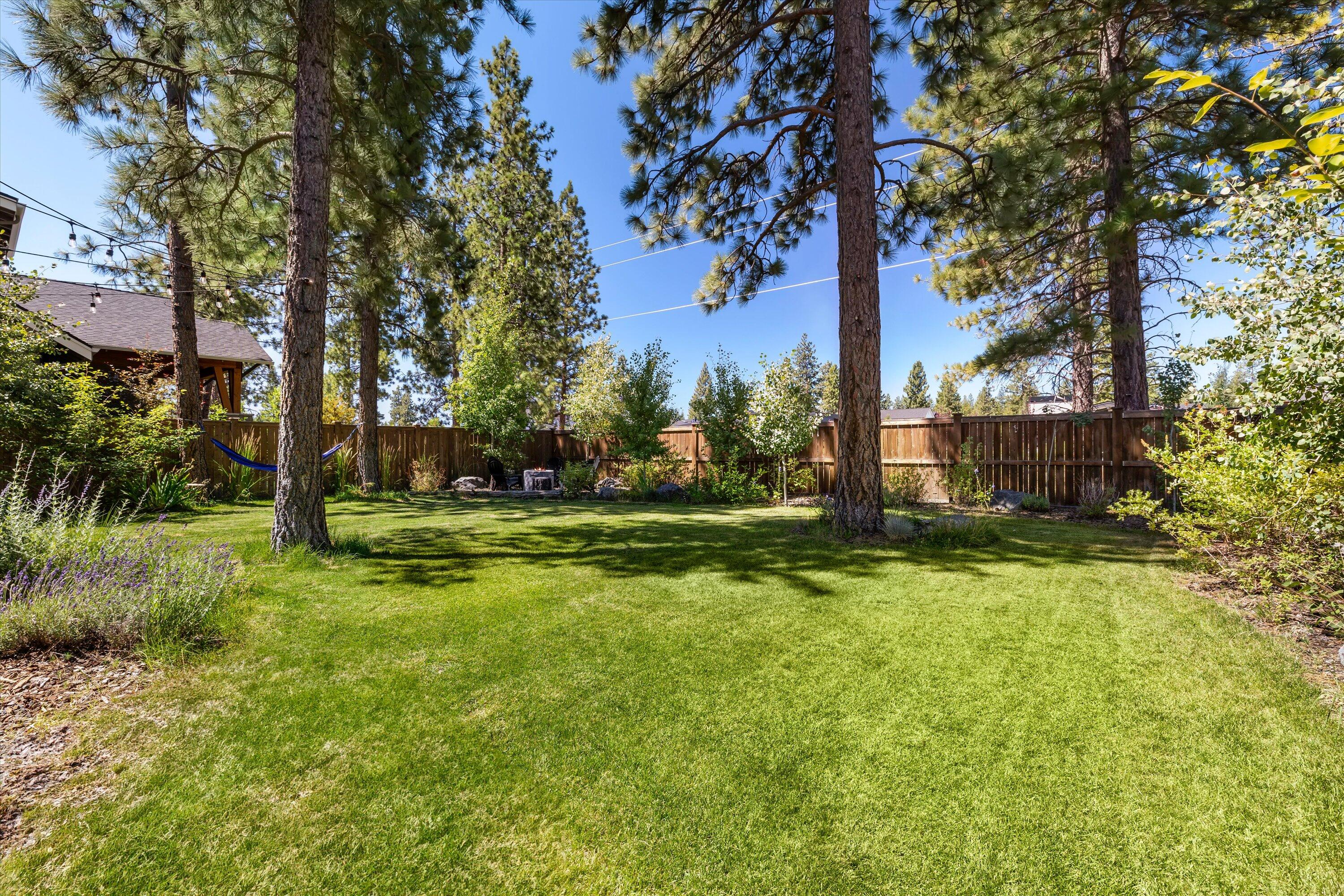 1181 NW Singleton Place