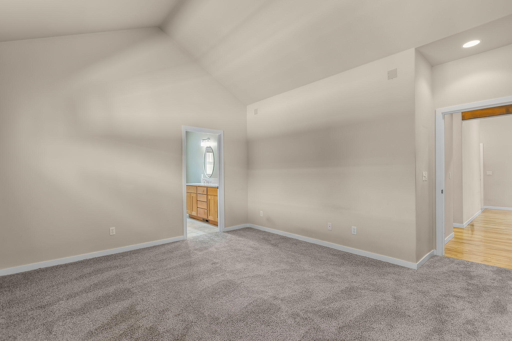 2612 NW Lemhi Pass Drive