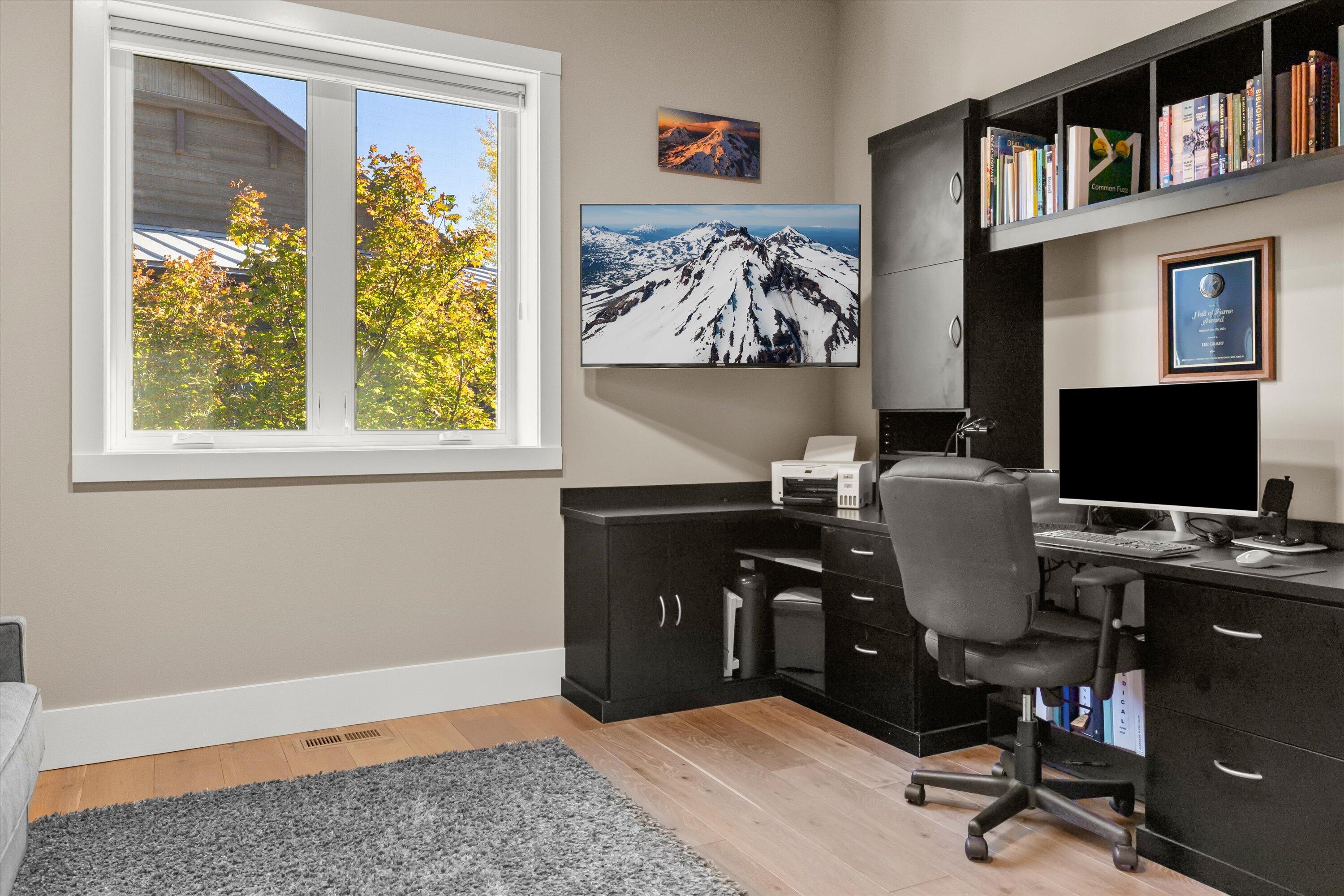 61354 Triple Knot Road, Bend