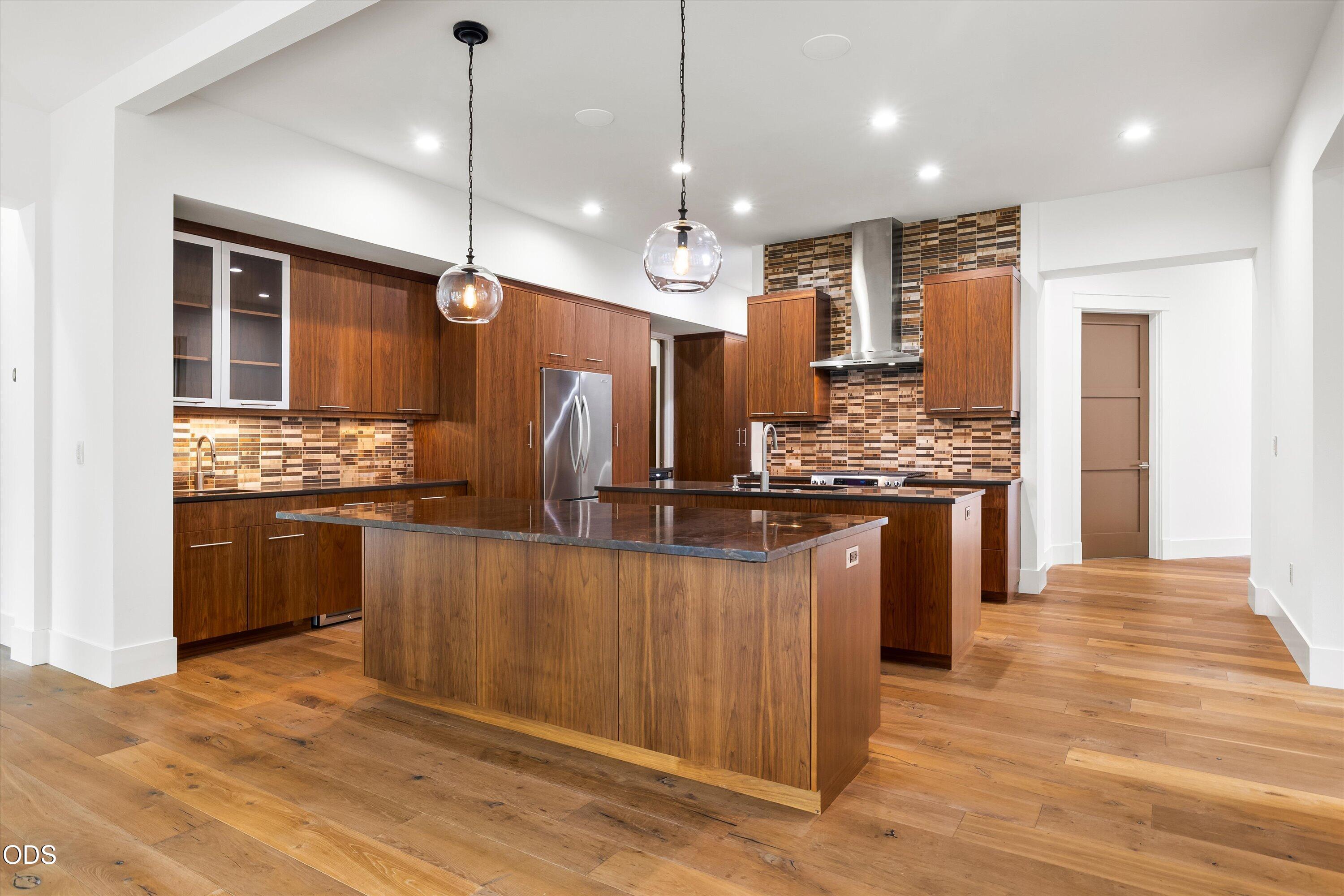 61354 Triple Knot Road, Bend
