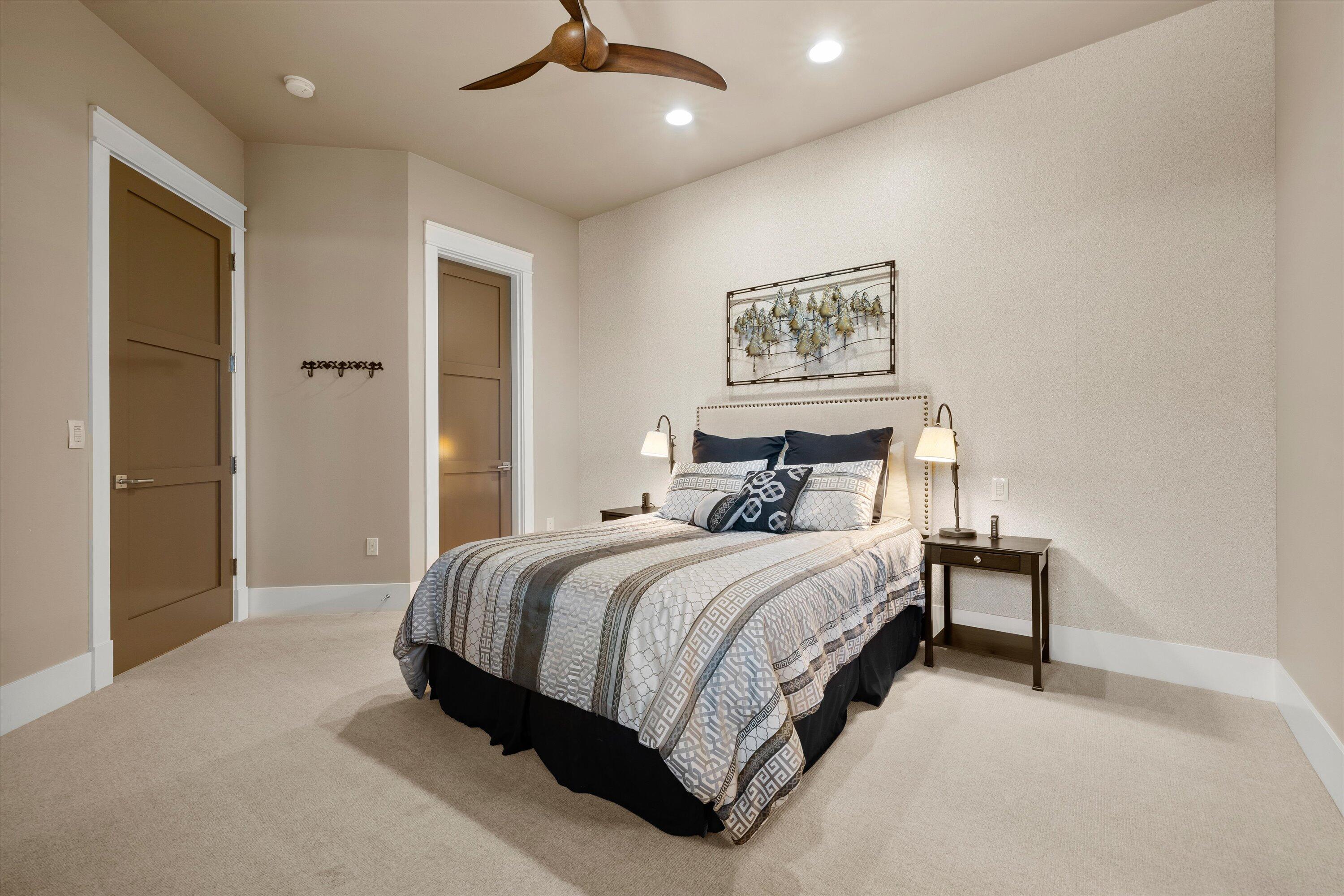 61354 Triple Knot Road, Bend