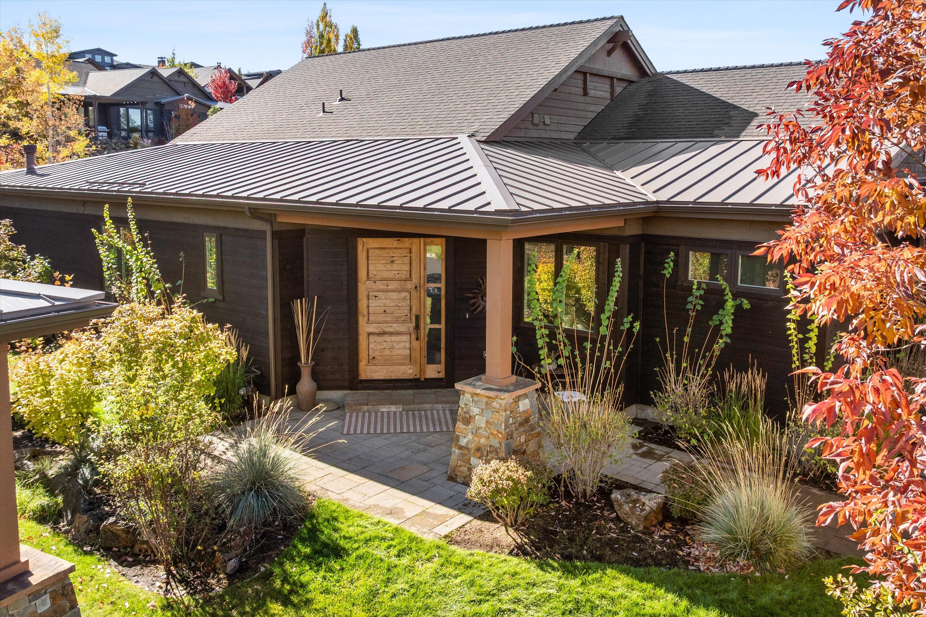 61354 Triple Knot Road, Bend