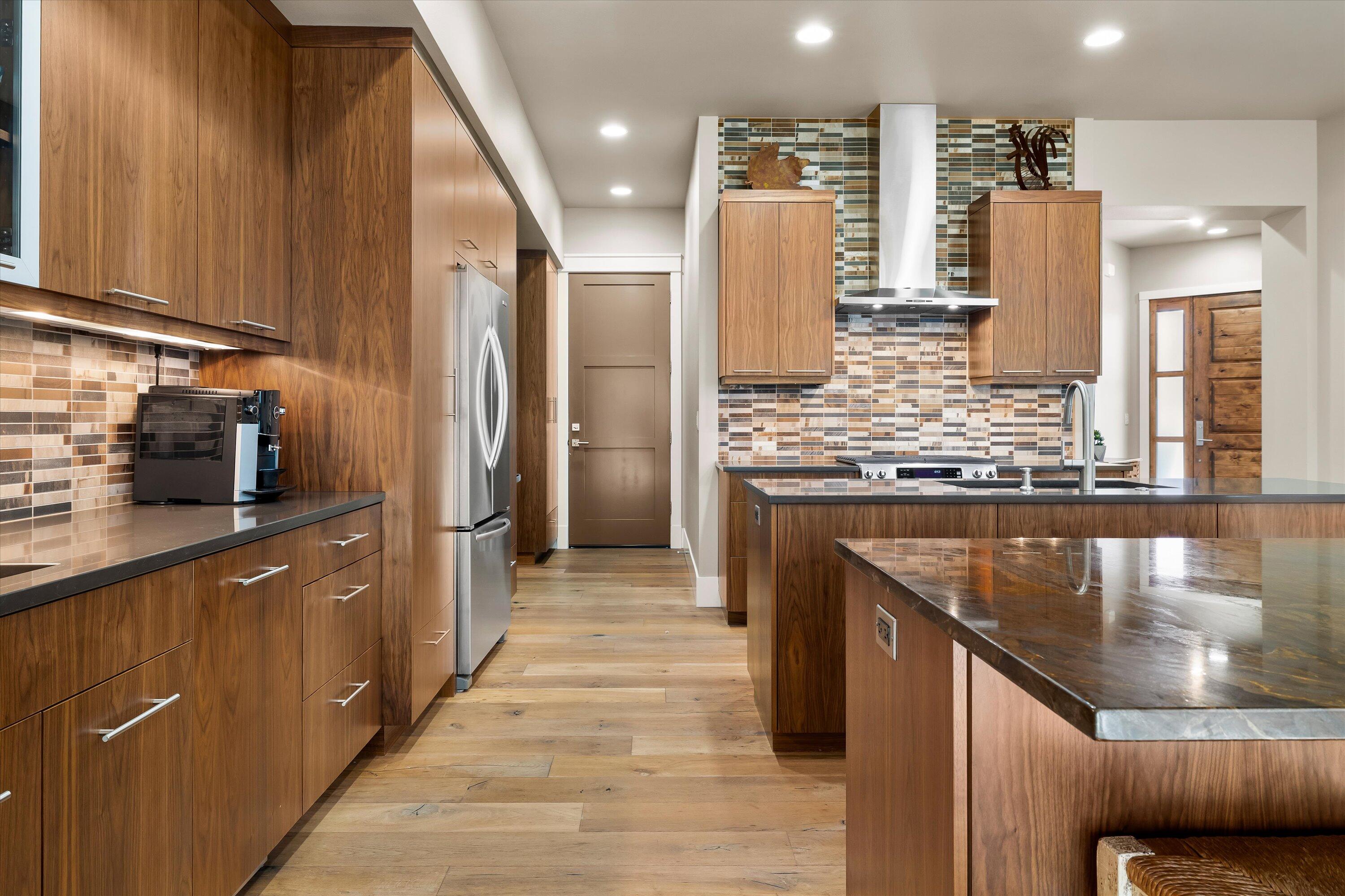 61354 Triple Knot Road, Bend