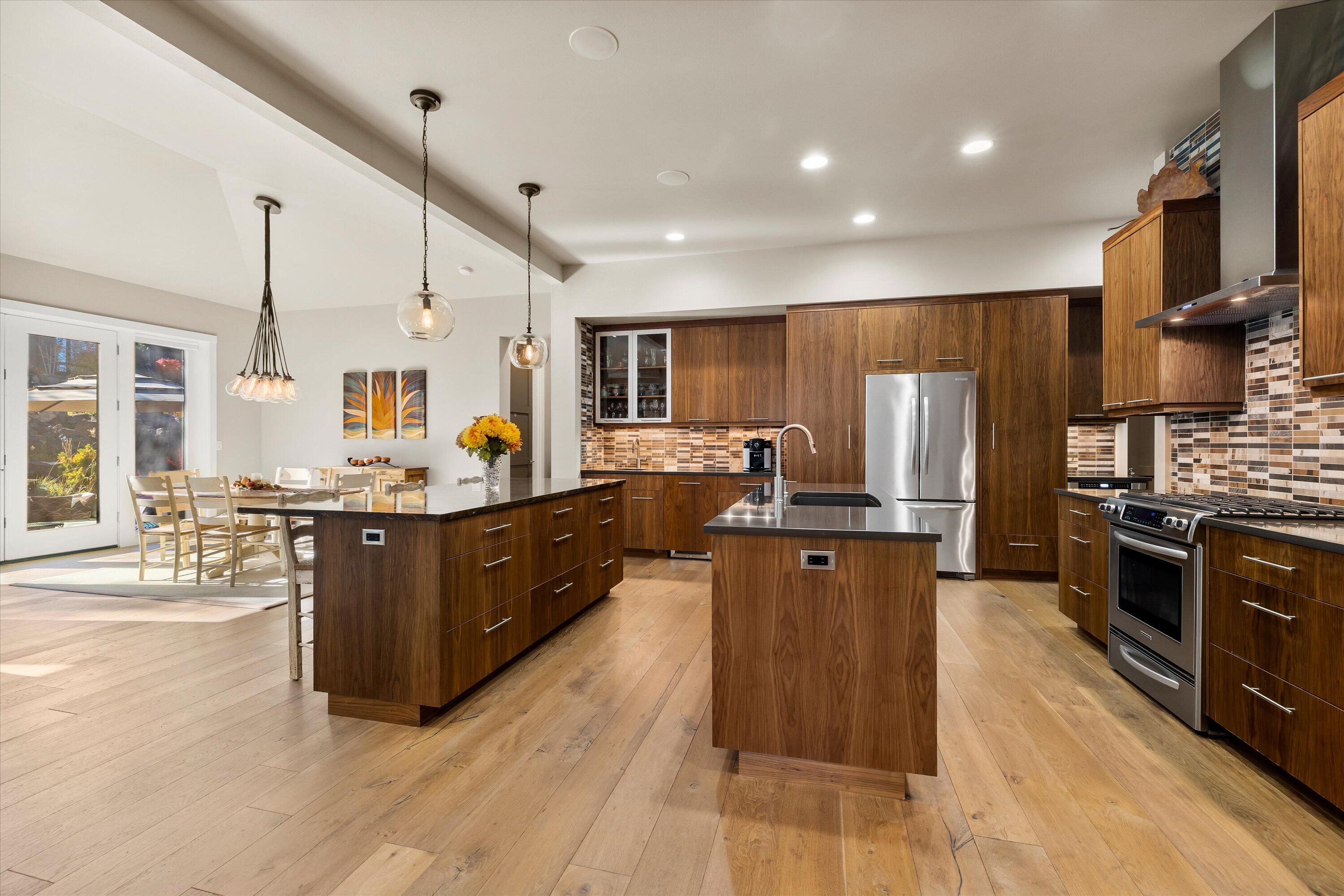 61354 Triple Knot Road, Bend