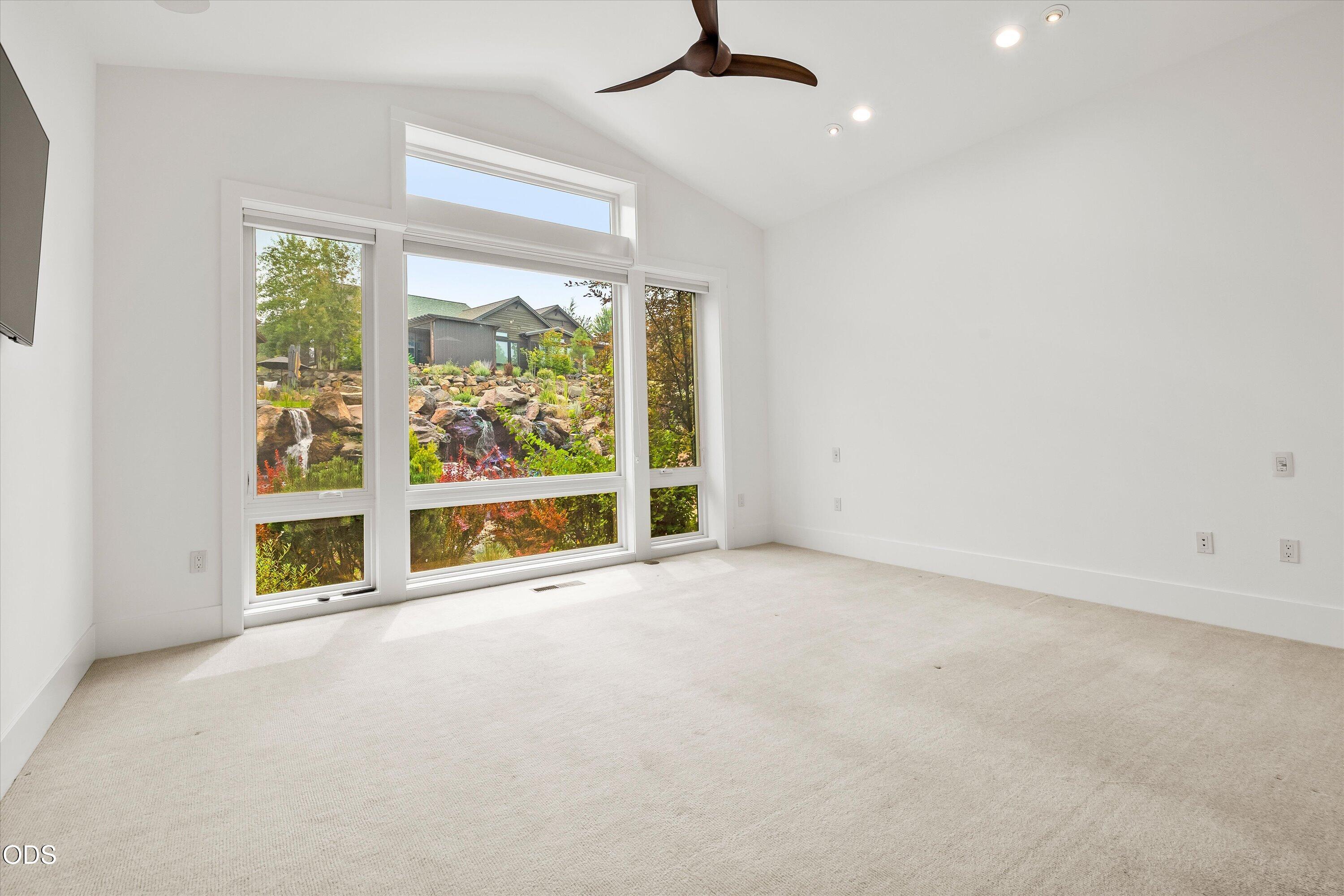 61354 Triple Knot Road, Bend
