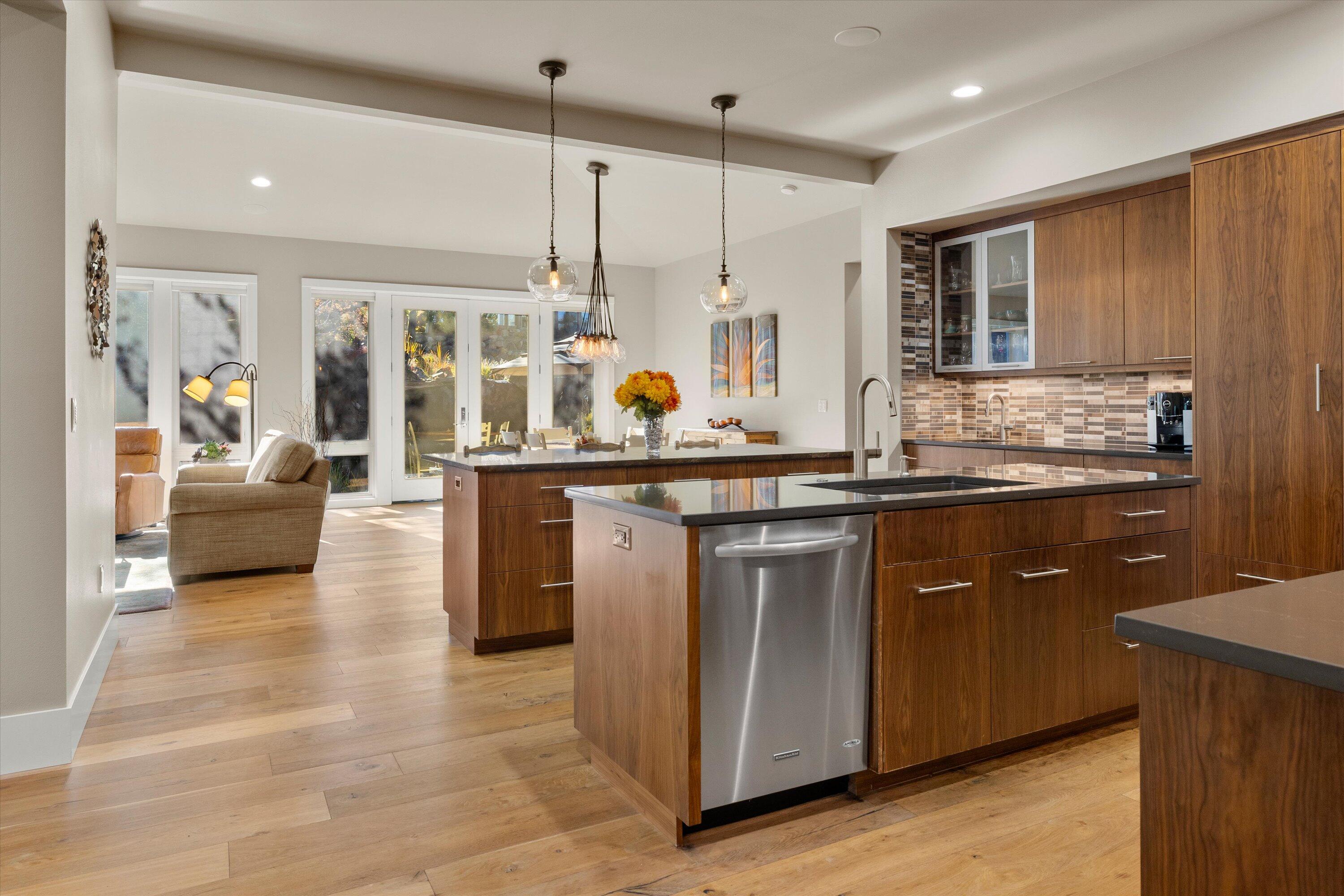 61354 Triple Knot Road, Bend