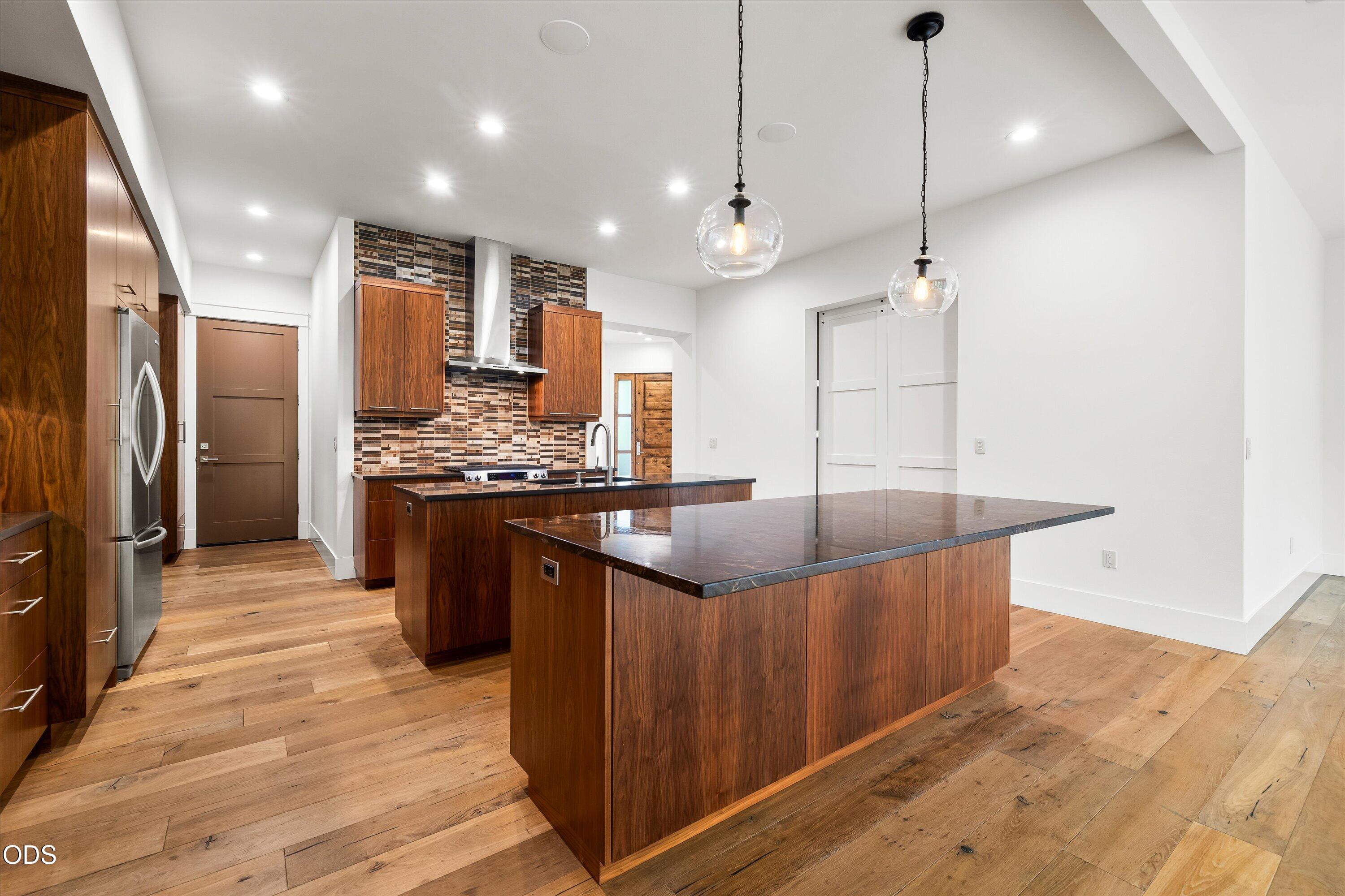 61354 Triple Knot Road, Bend