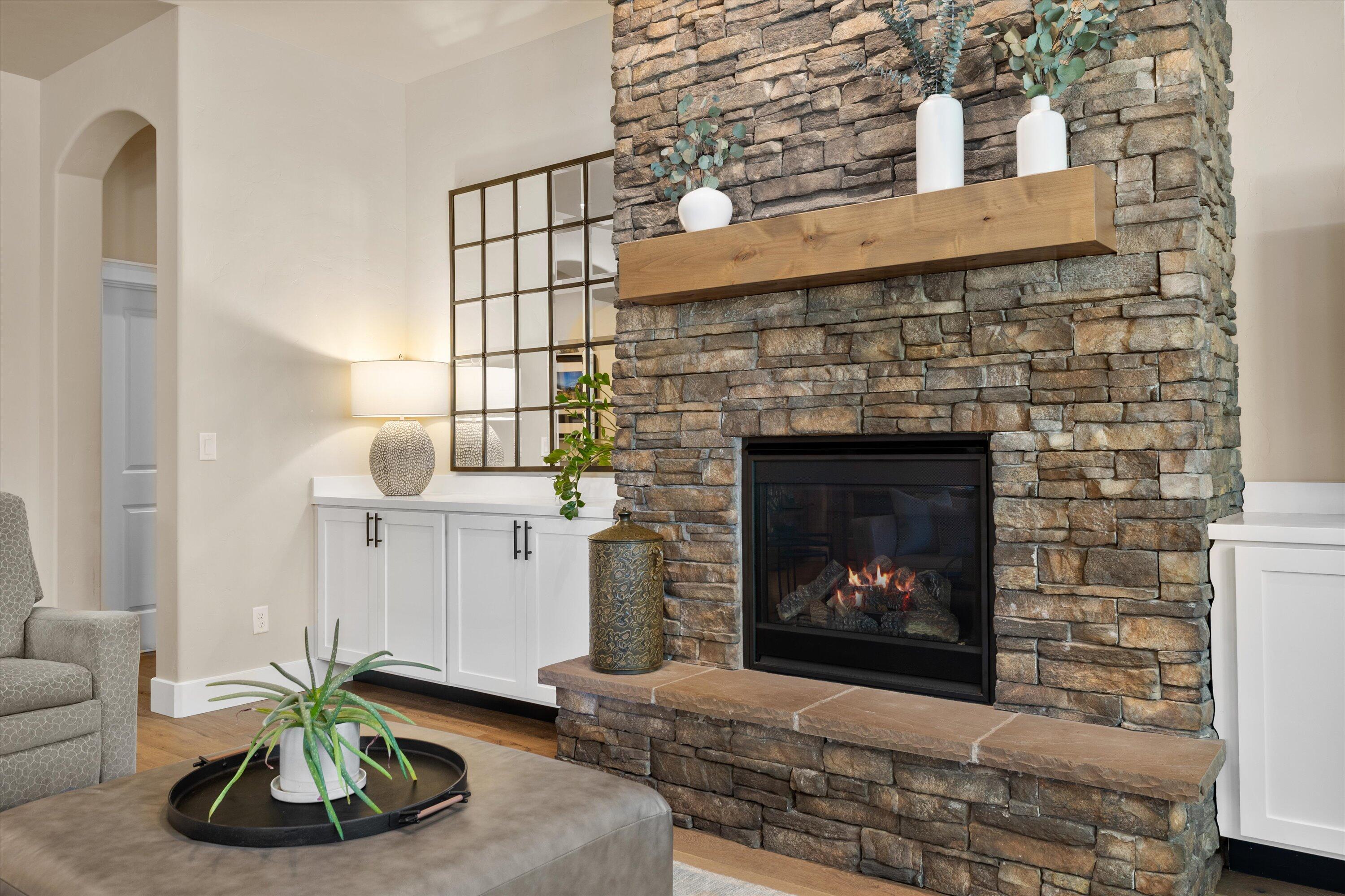 60208 Rolled Rock Way, Bend