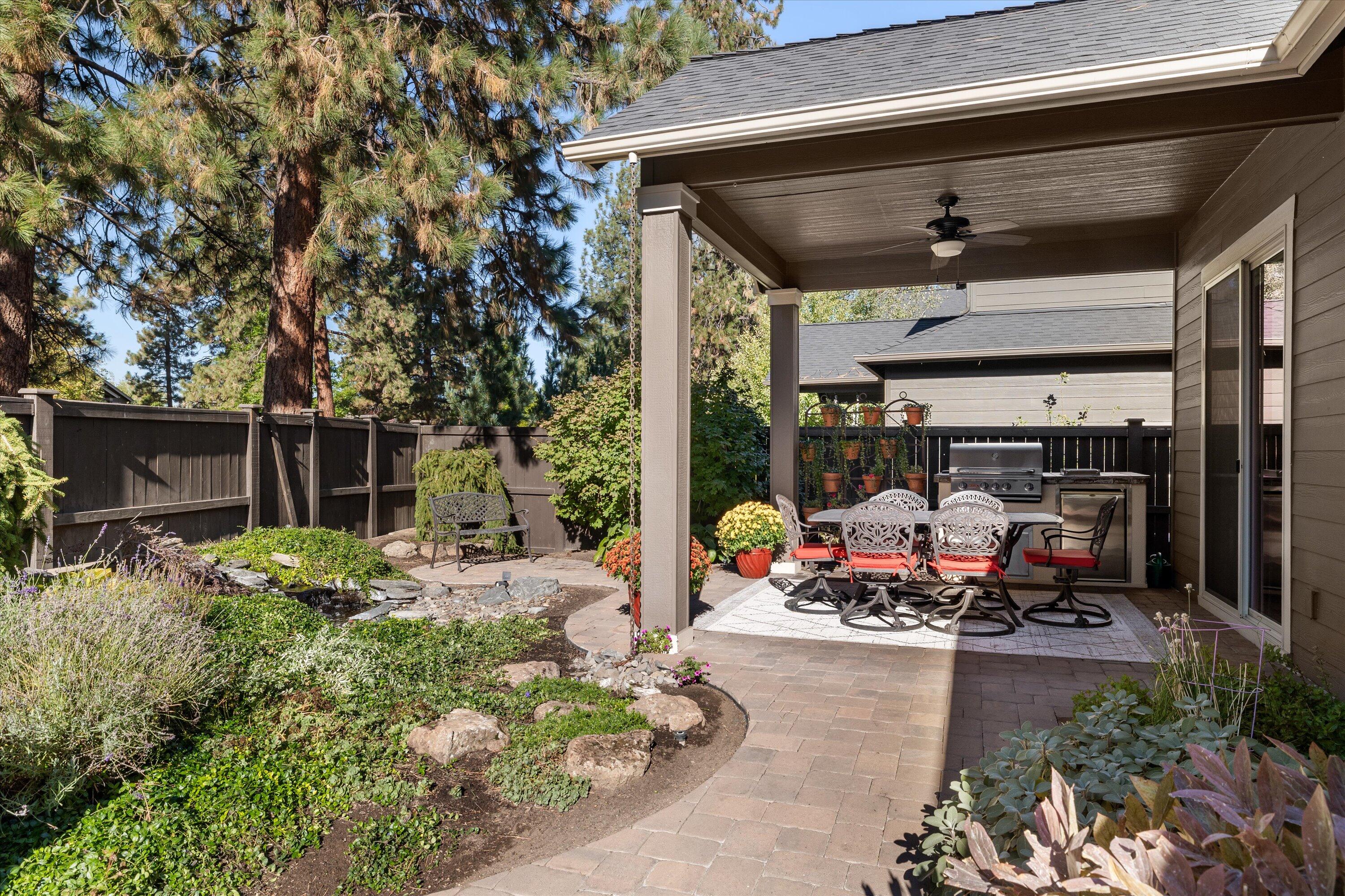 60208 Rolled Rock Way, Bend