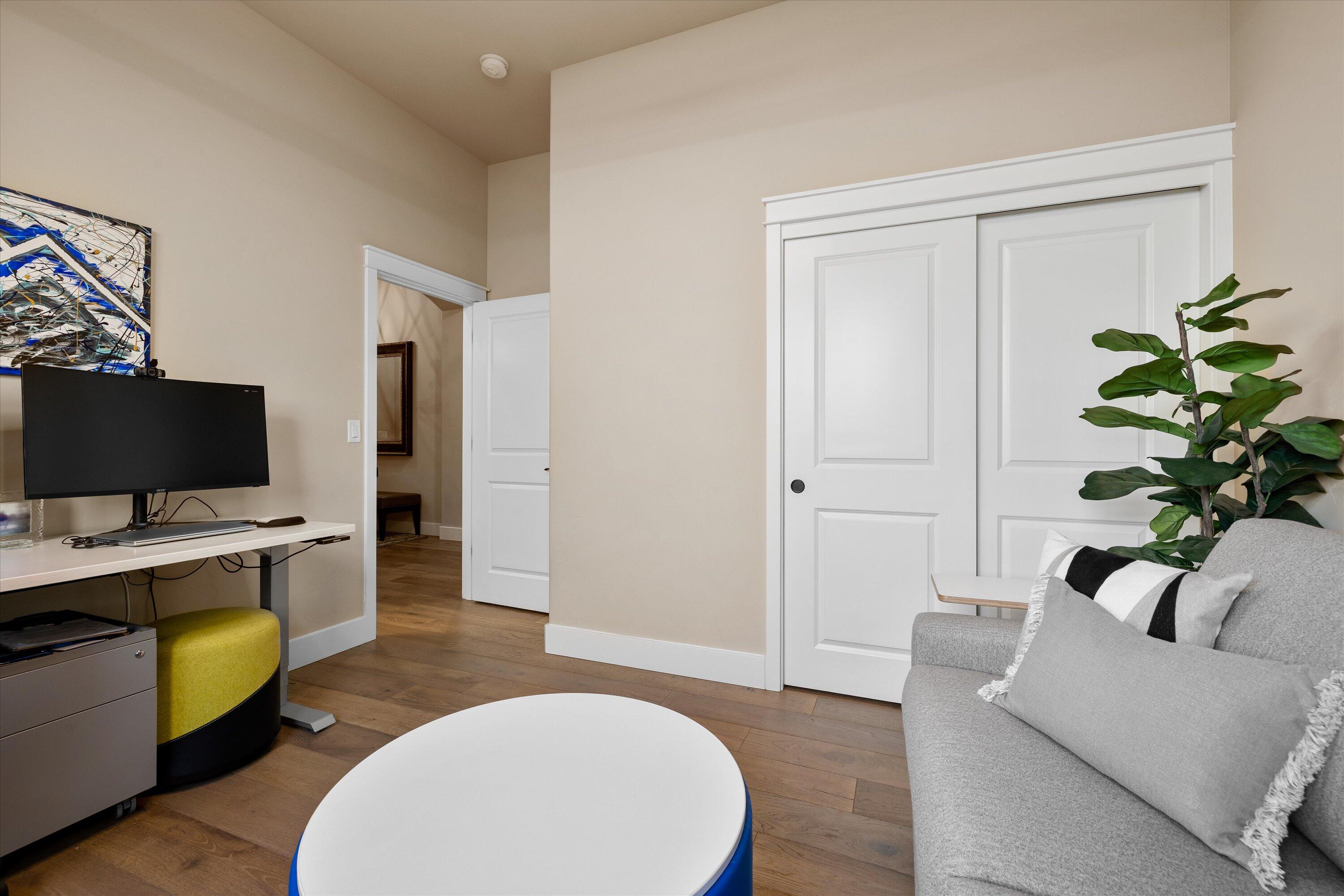 60208 Rolled Rock Way, Bend