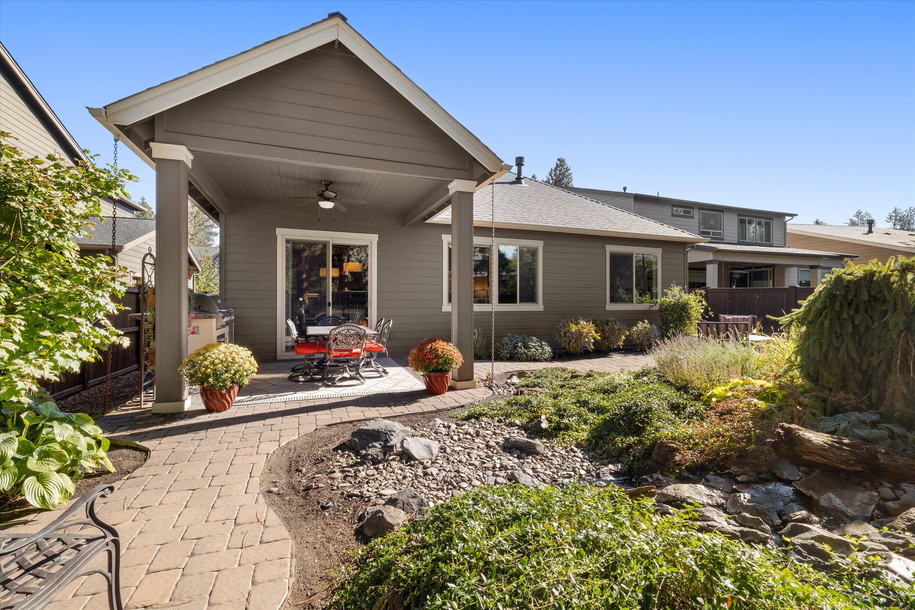 60208 Rolled Rock Way, Bend