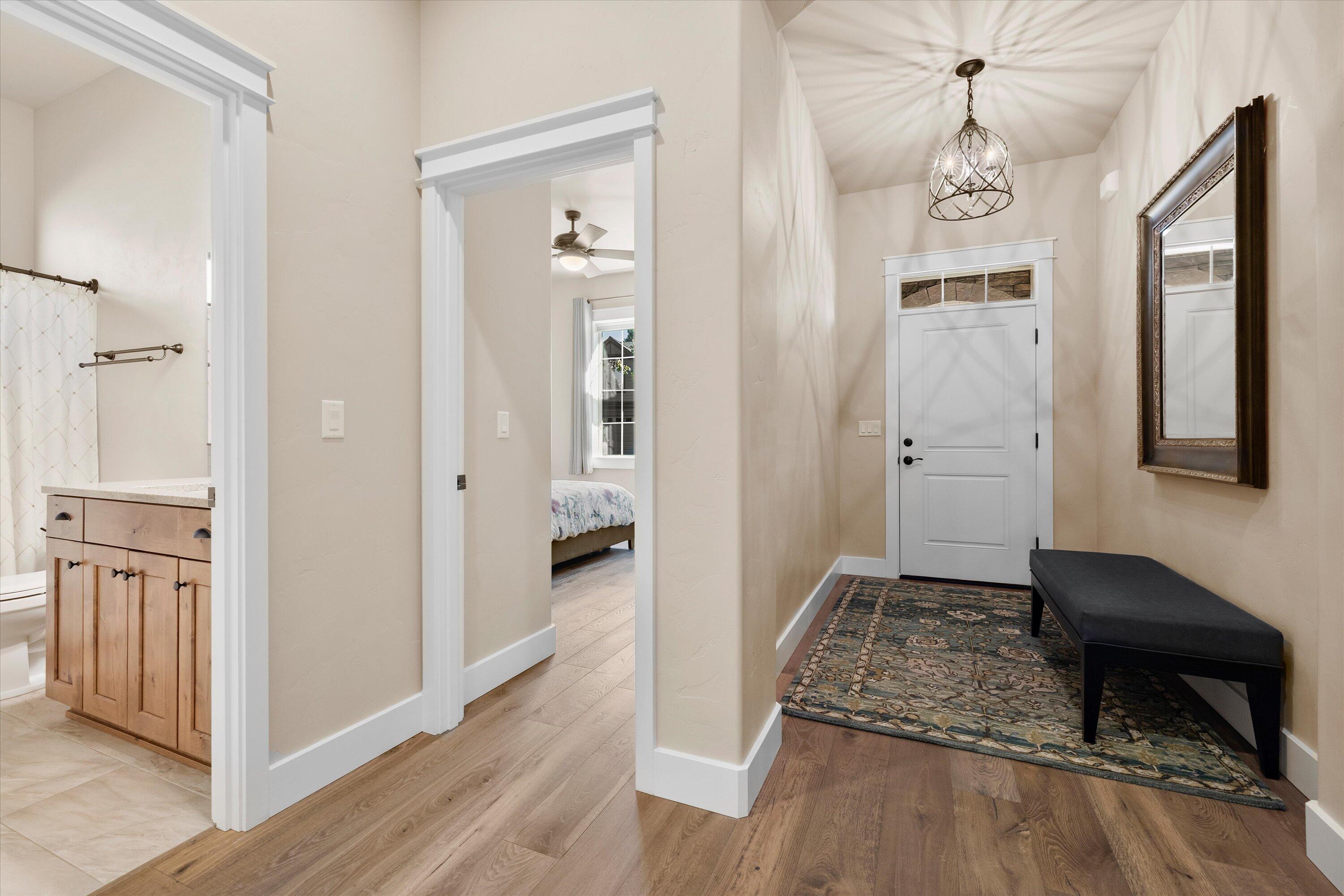 60208 Rolled Rock Way, Bend