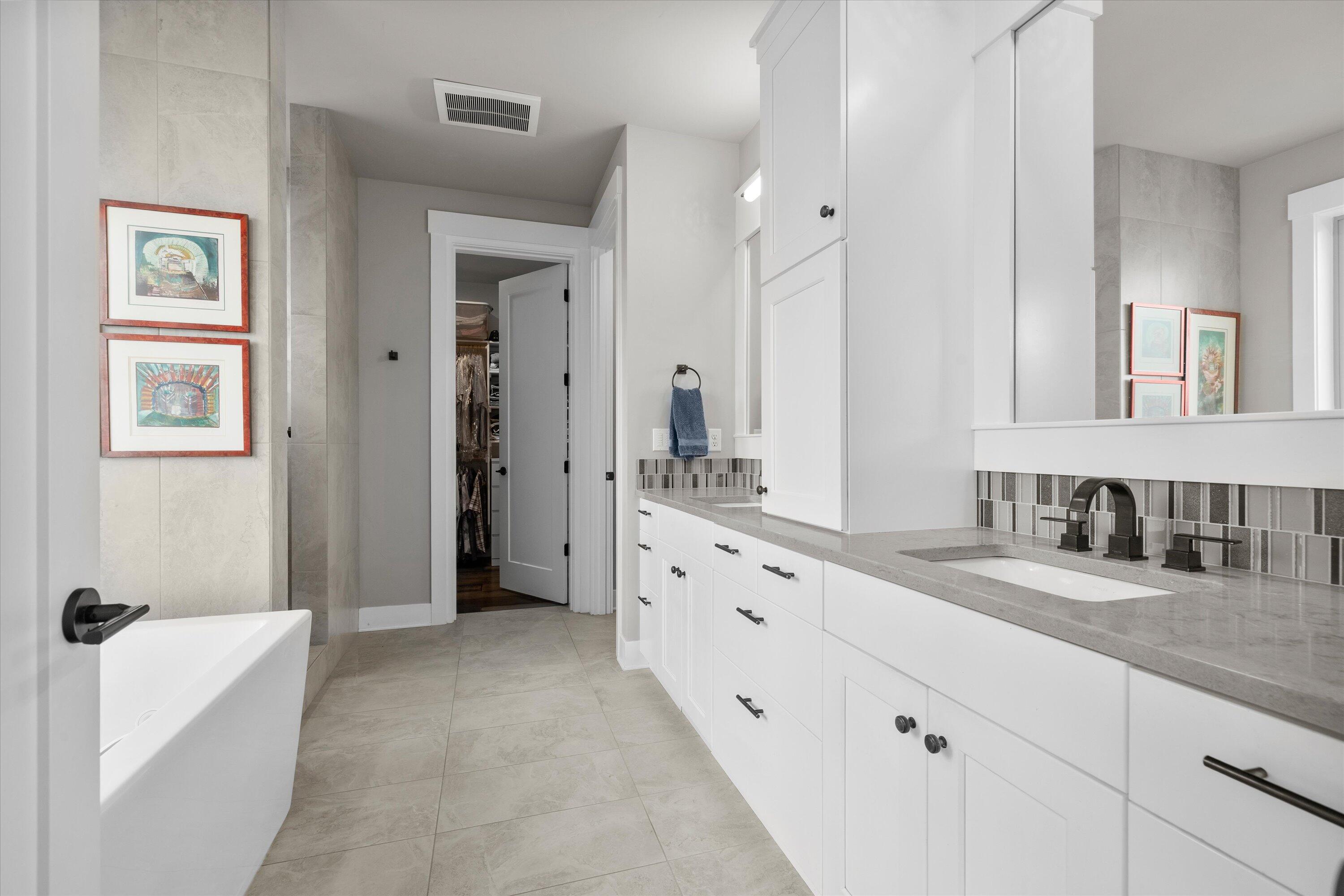 60873 SW Headwaters Loop