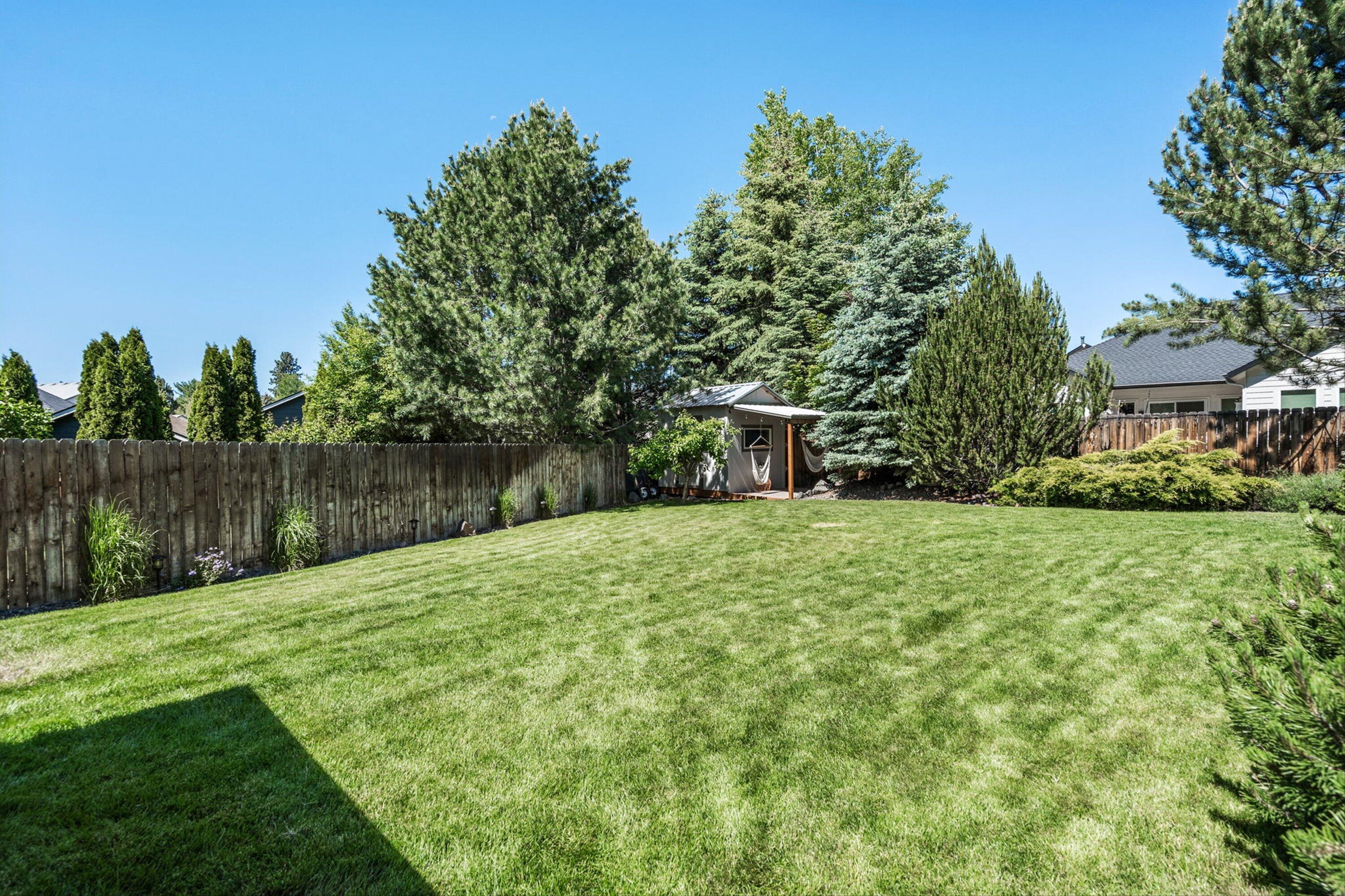 301 SE Springer Court