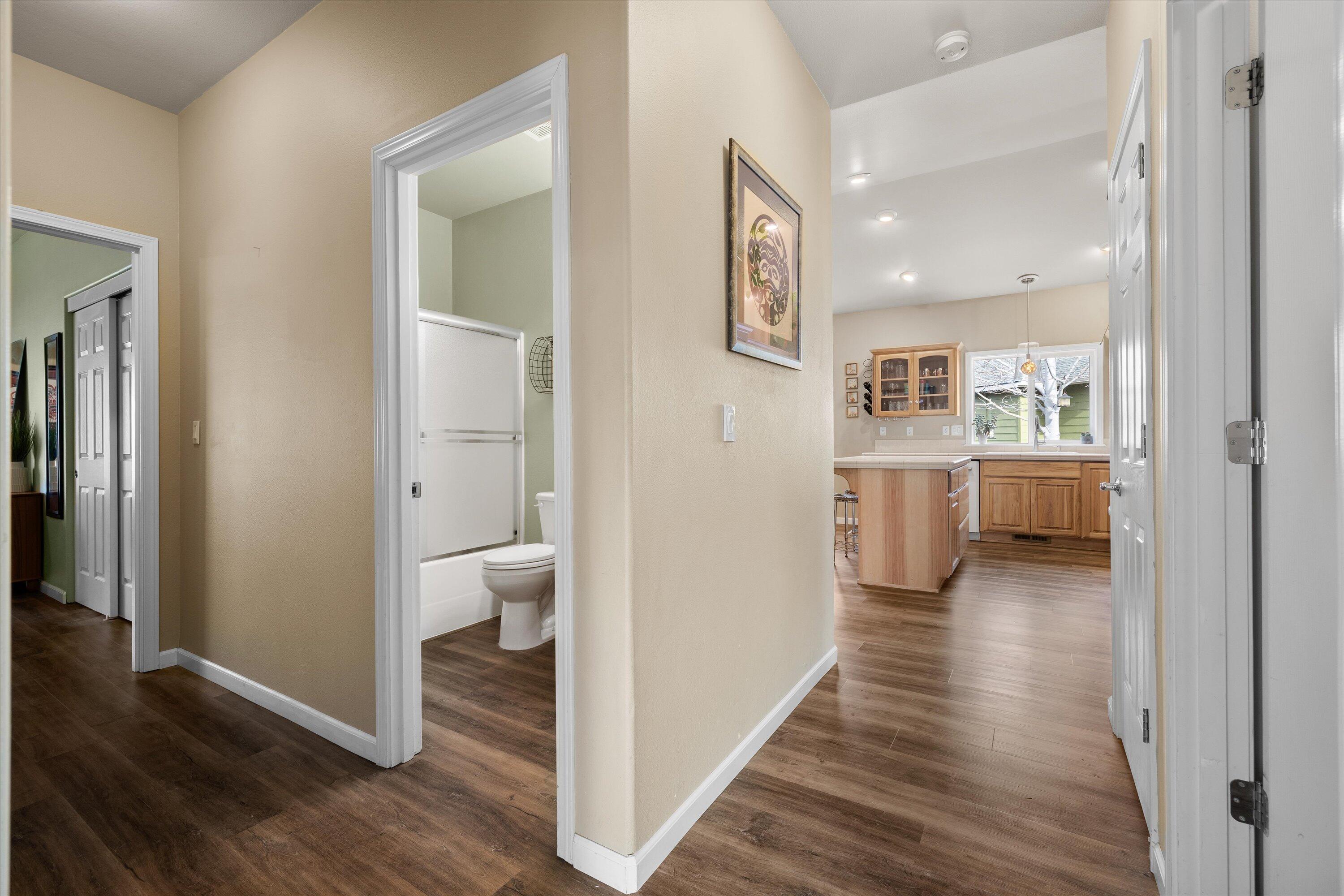 301 SE Springer Court