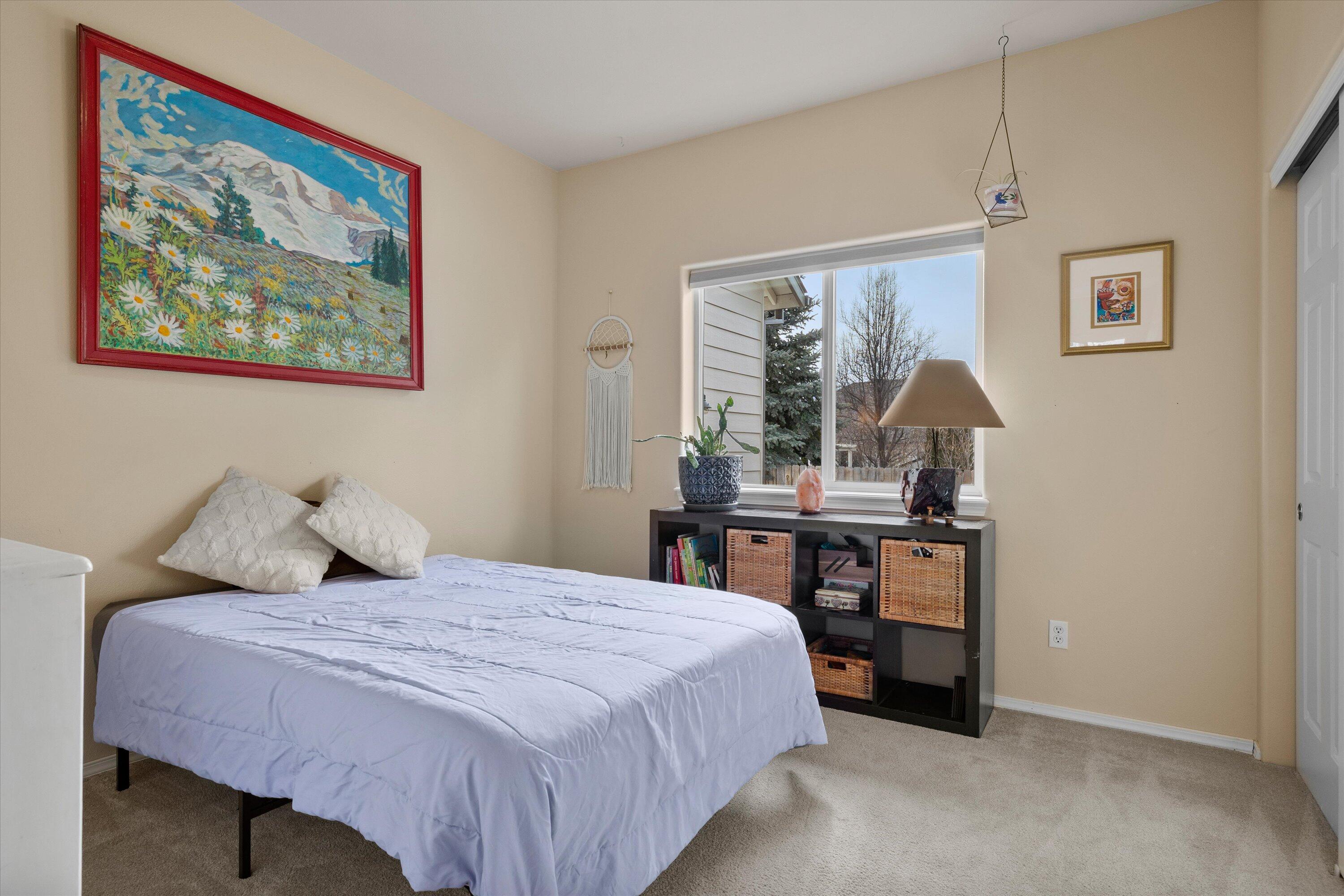 301 SE Springer Court