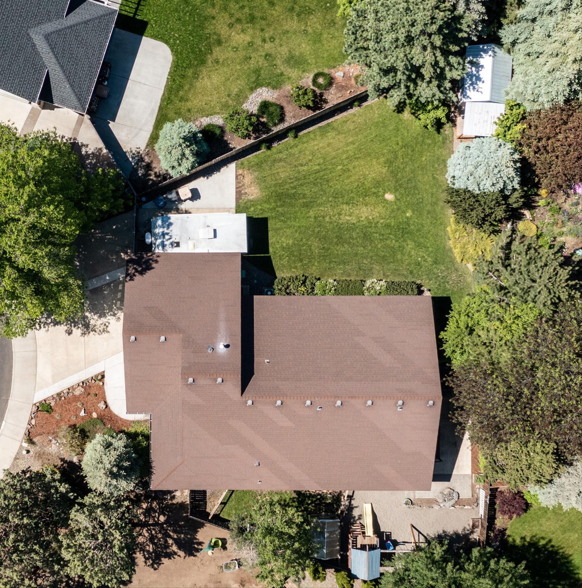 301 SE Springer Court