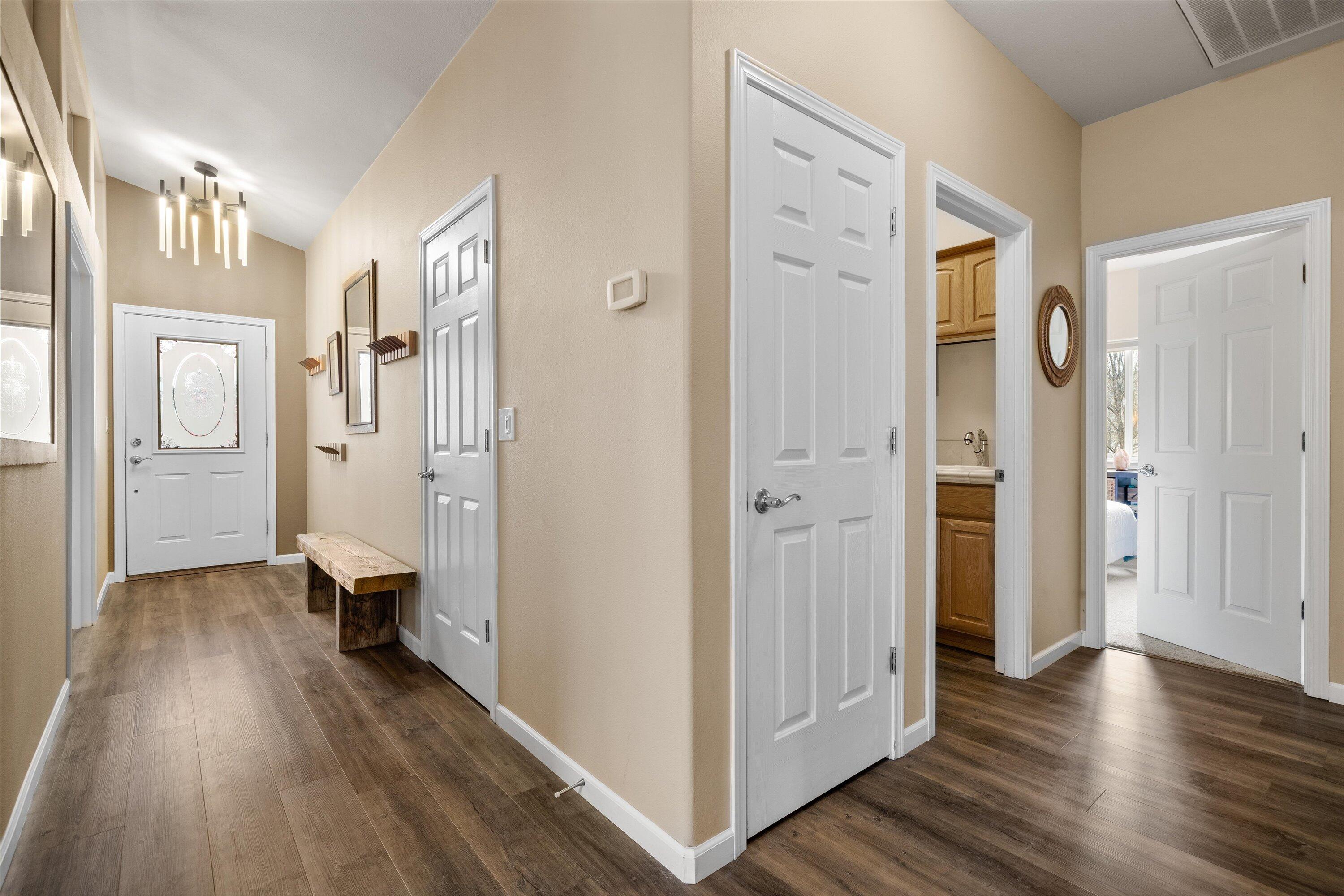 301 SE Springer Court