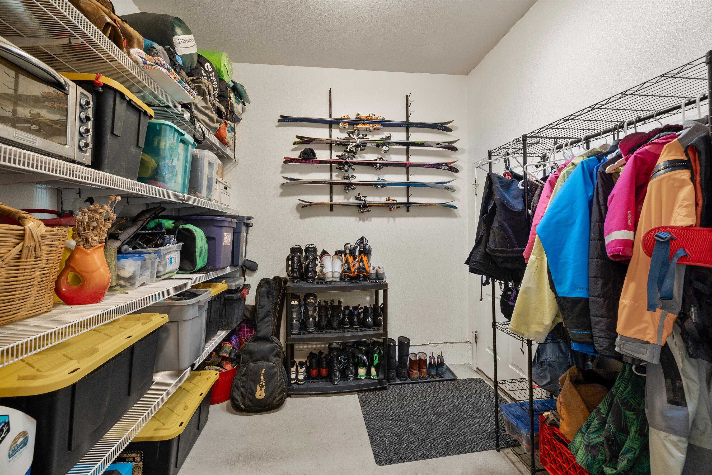 301 SE Springer Court