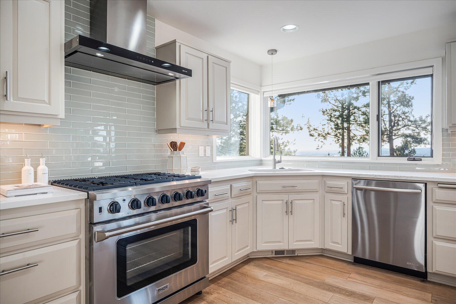 1295 NW City View Drive