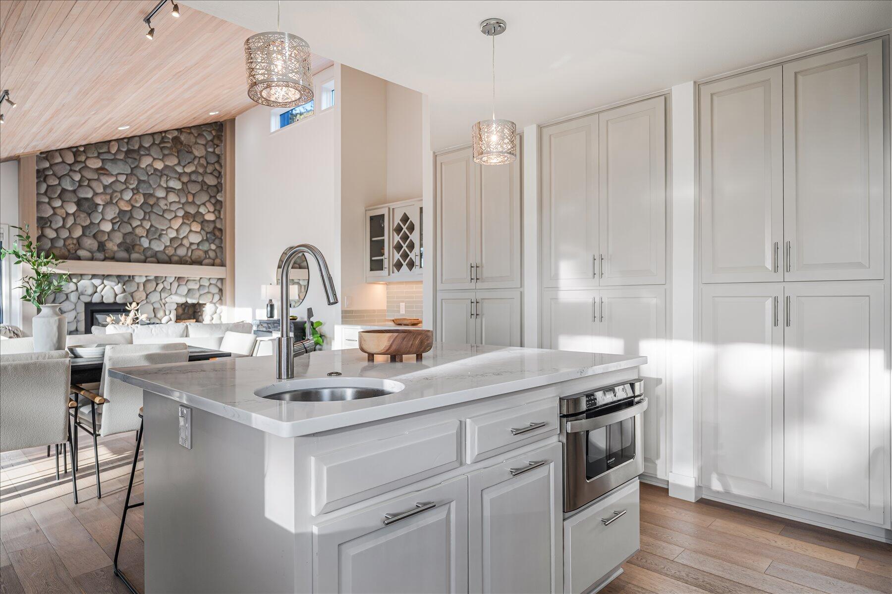 1295 NW City View Drive