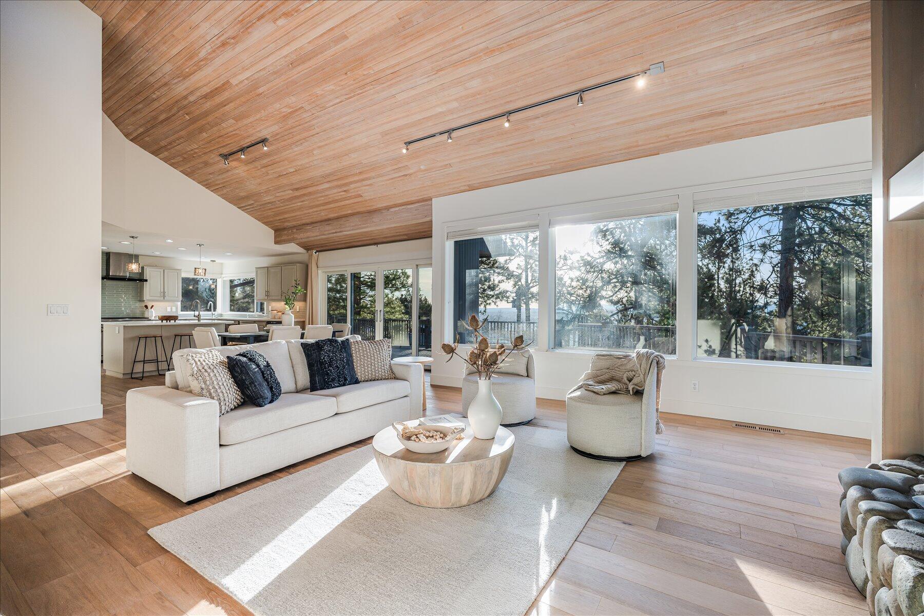 1295 NW City View Drive